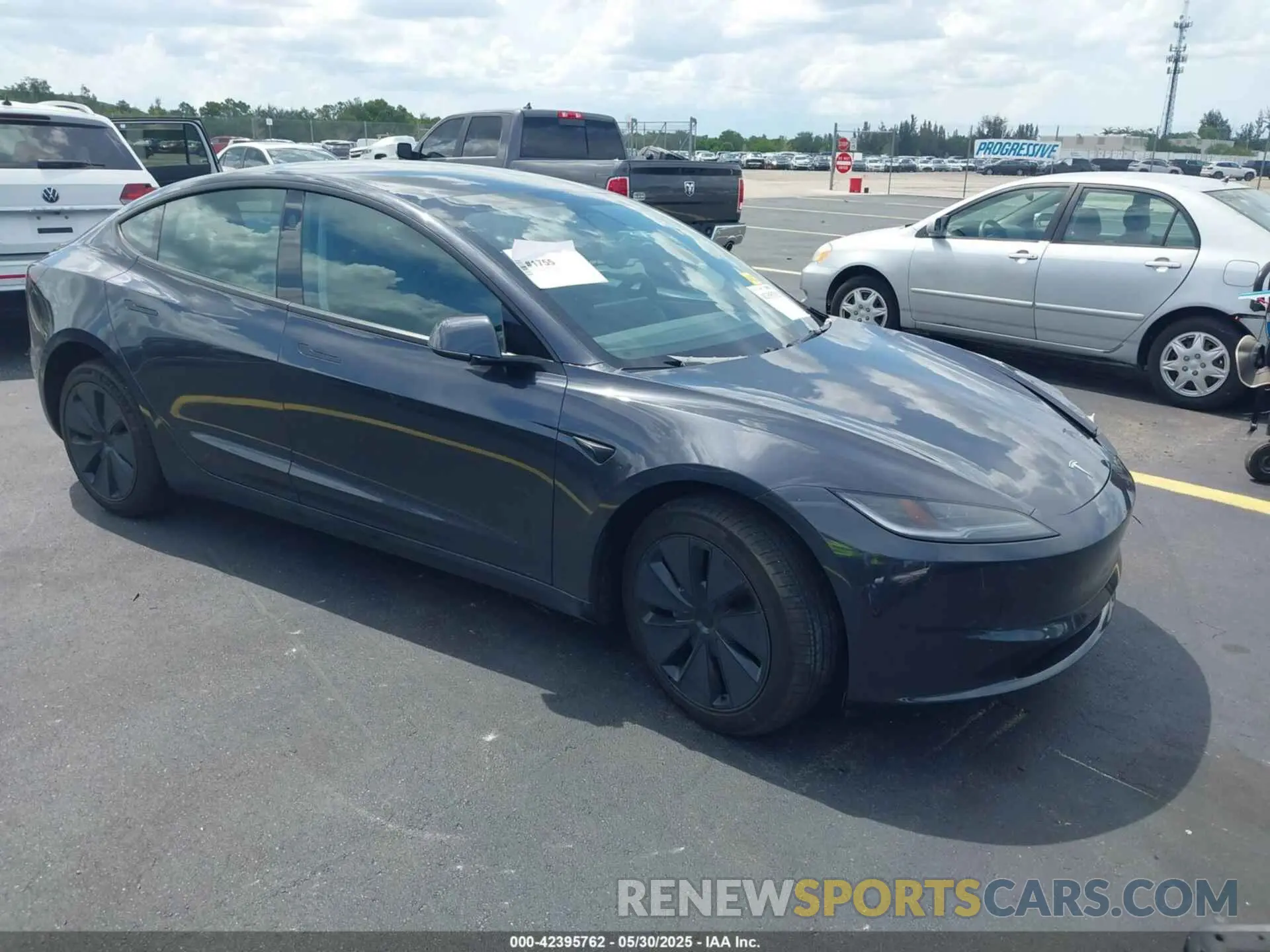1 Photograph of a damaged car 5YJ3E1EA9SF987532 TESLA MODEL 3 2025