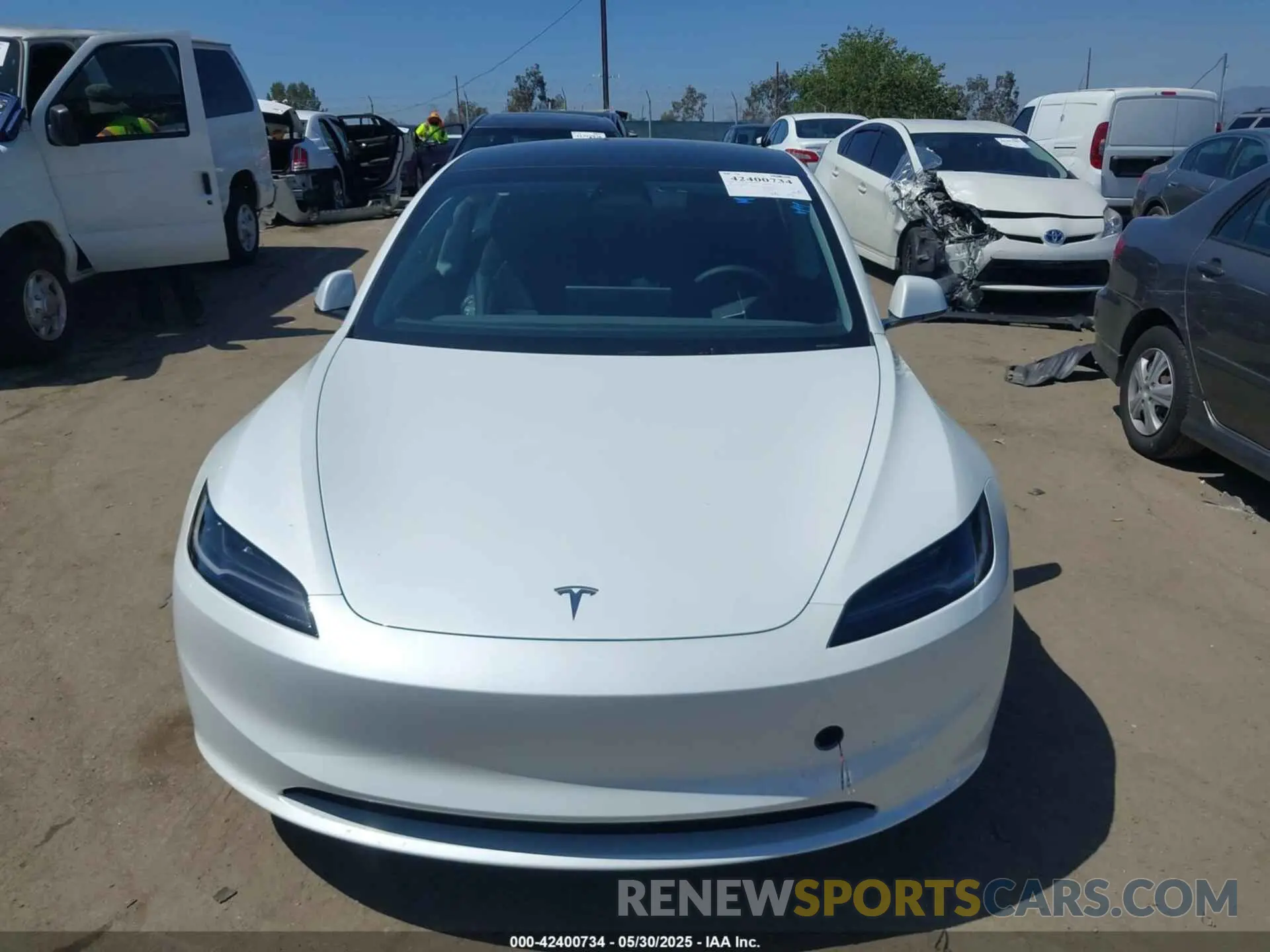 12 Photograph of a damaged car 5YJ3E1EAXSF885110 TESLA MODEL 3 2025