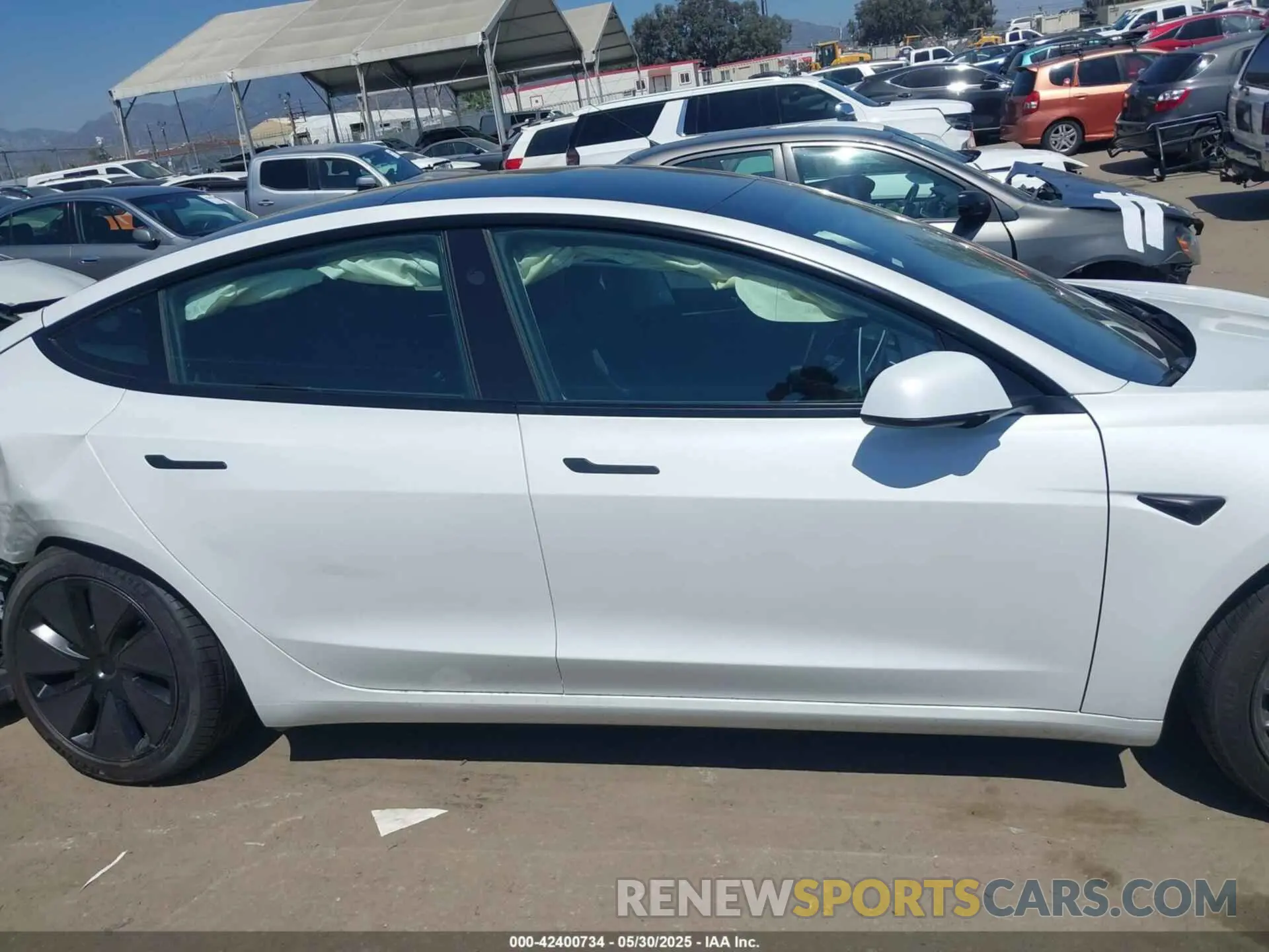 13 Photograph of a damaged car 5YJ3E1EAXSF885110 TESLA MODEL 3 2025