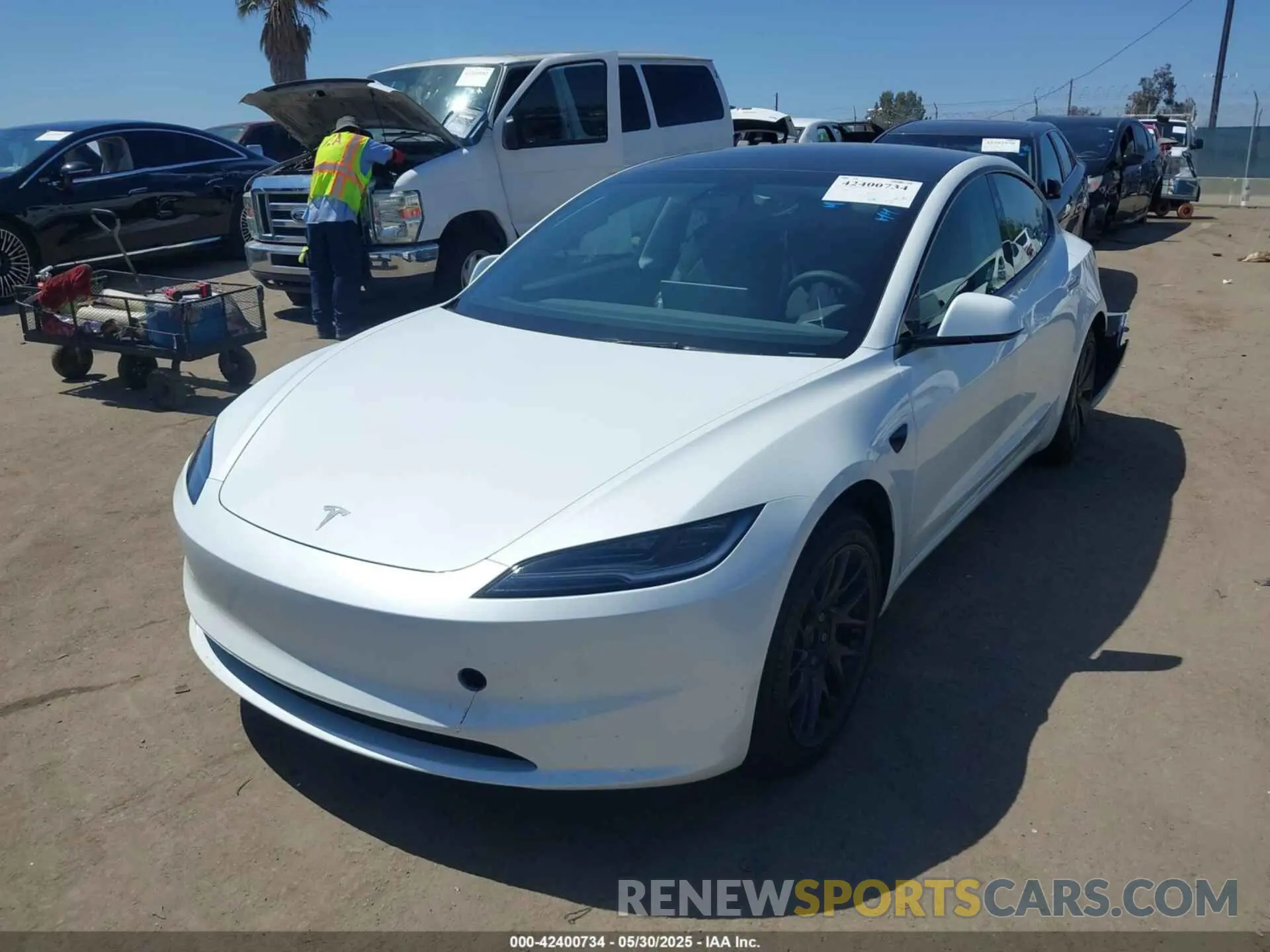 2 Photograph of a damaged car 5YJ3E1EAXSF885110 TESLA MODEL 3 2025