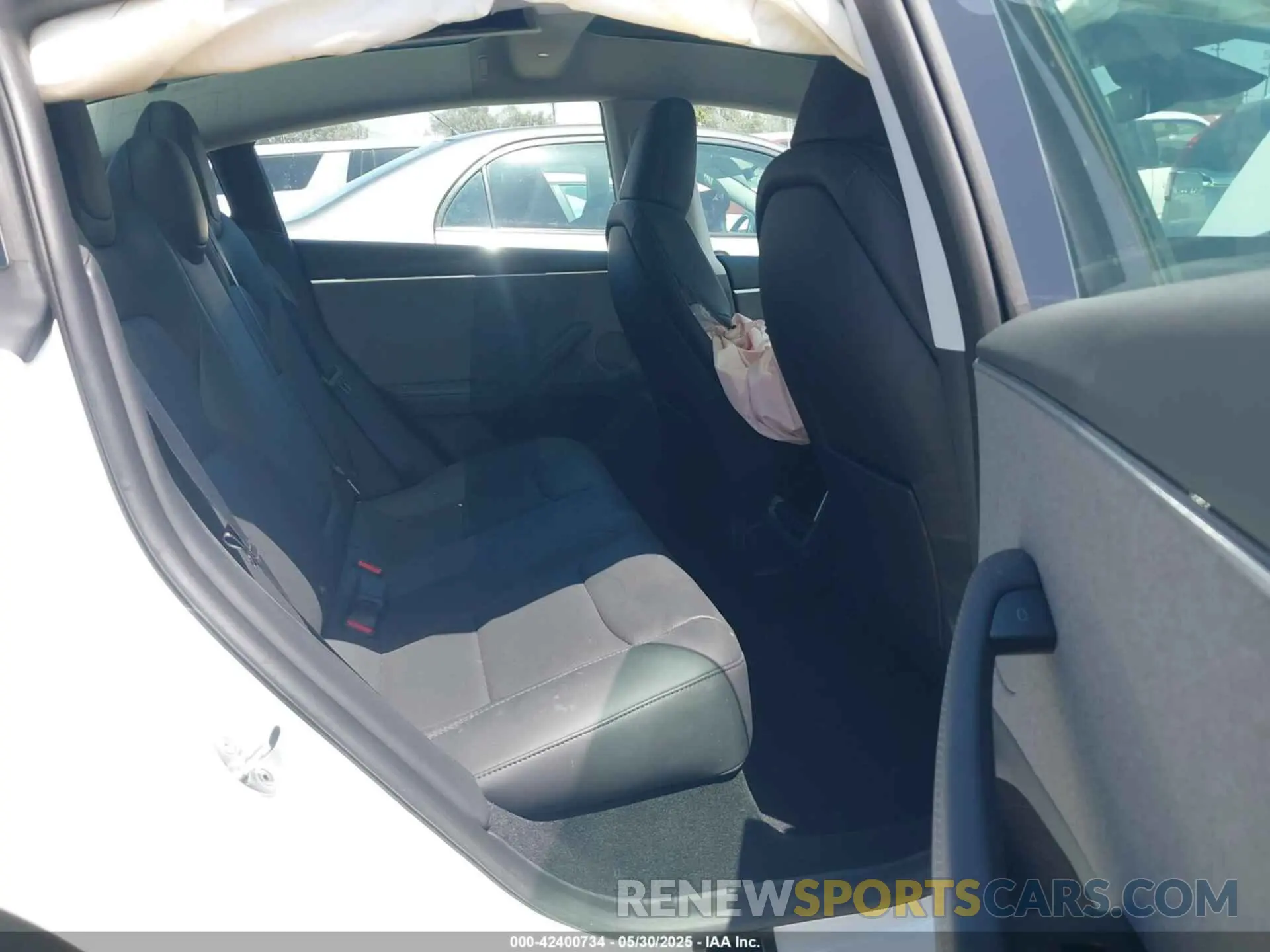 8 Photograph of a damaged car 5YJ3E1EAXSF885110 TESLA MODEL 3 2025