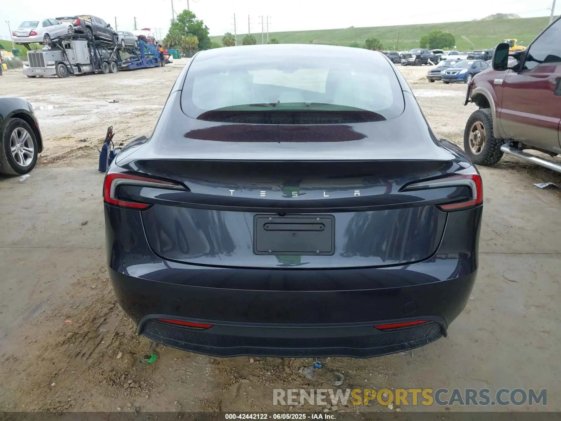15 Photograph of a damaged car 5YJ3E1EAXSF905176 TESLA MODEL 3 2025