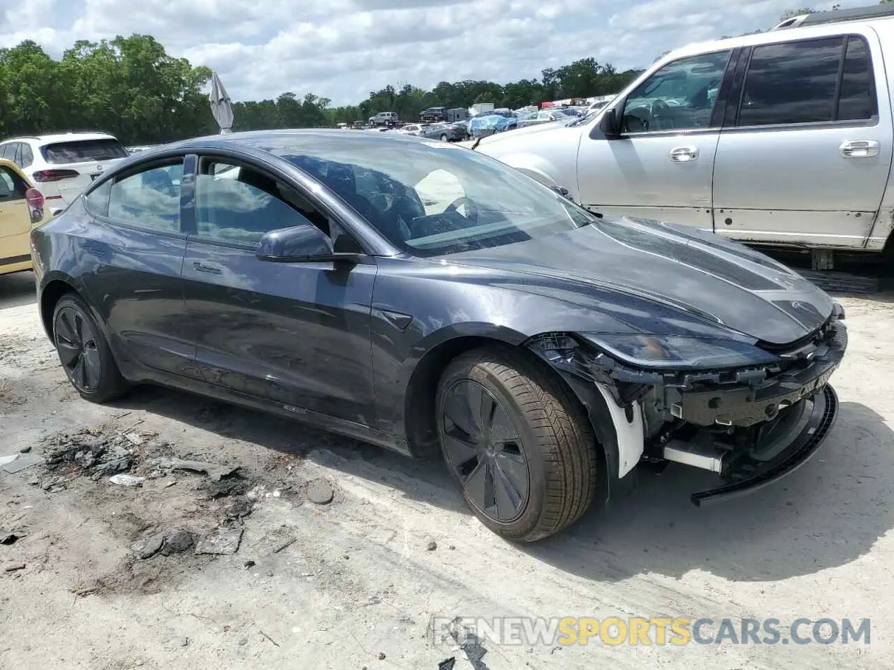 4 Photograph of a damaged car 5YJ3E1EAXSF922964 TESLA MODEL 3 2025