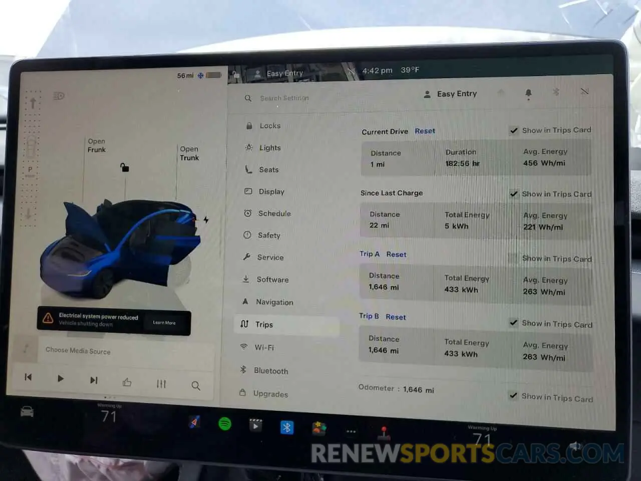 9 Photograph of a damaged car 5YJ3E1EAXSF925301 TESLA MODEL 3 2025