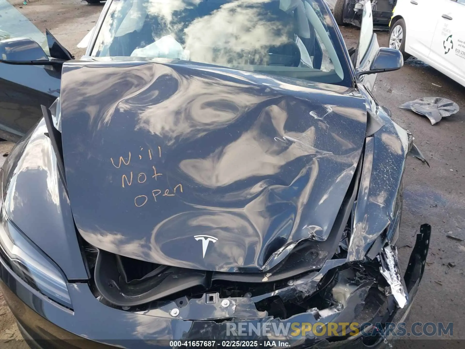 10 Photograph of a damaged car 5YJ3E1EAXSF932832 TESLA MODEL 3 2025