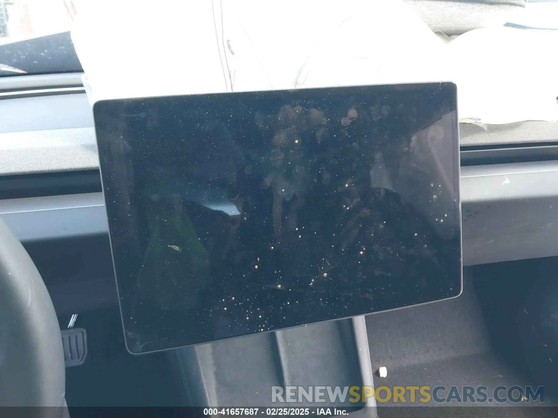 7 Photograph of a damaged car 5YJ3E1EAXSF932832 TESLA MODEL 3 2025