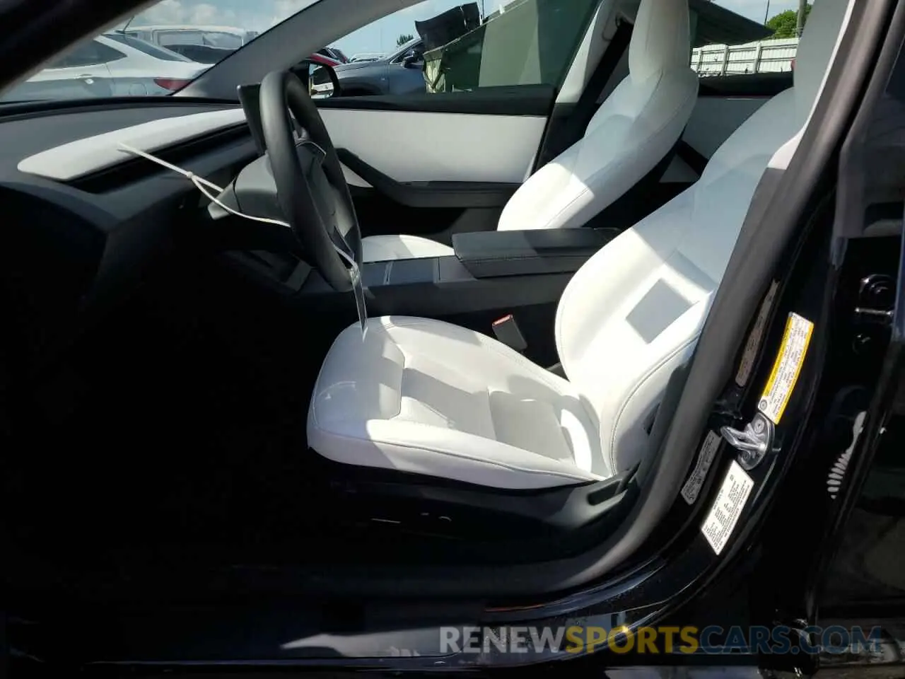 7 Photograph of a damaged car 5YJ3E1EAXSF934676 TESLA MODEL 3 2025