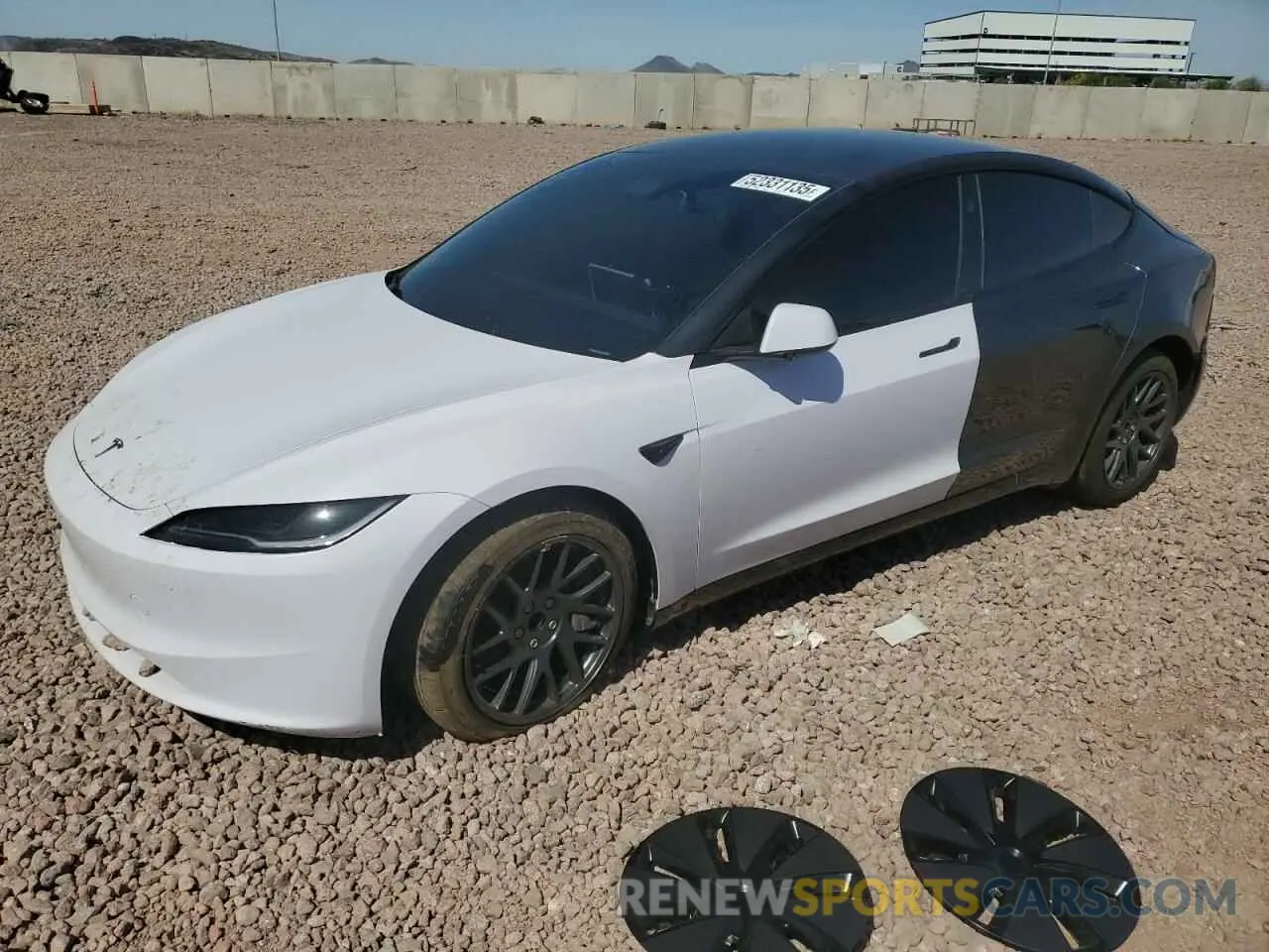 1 Photograph of a damaged car 5YJ3E1EAXSF941482 TESLA MODEL 3 2025