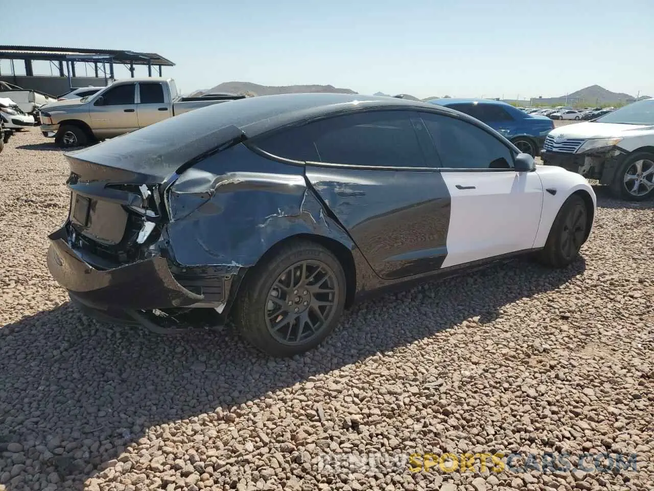3 Photograph of a damaged car 5YJ3E1EAXSF941482 TESLA MODEL 3 2025
