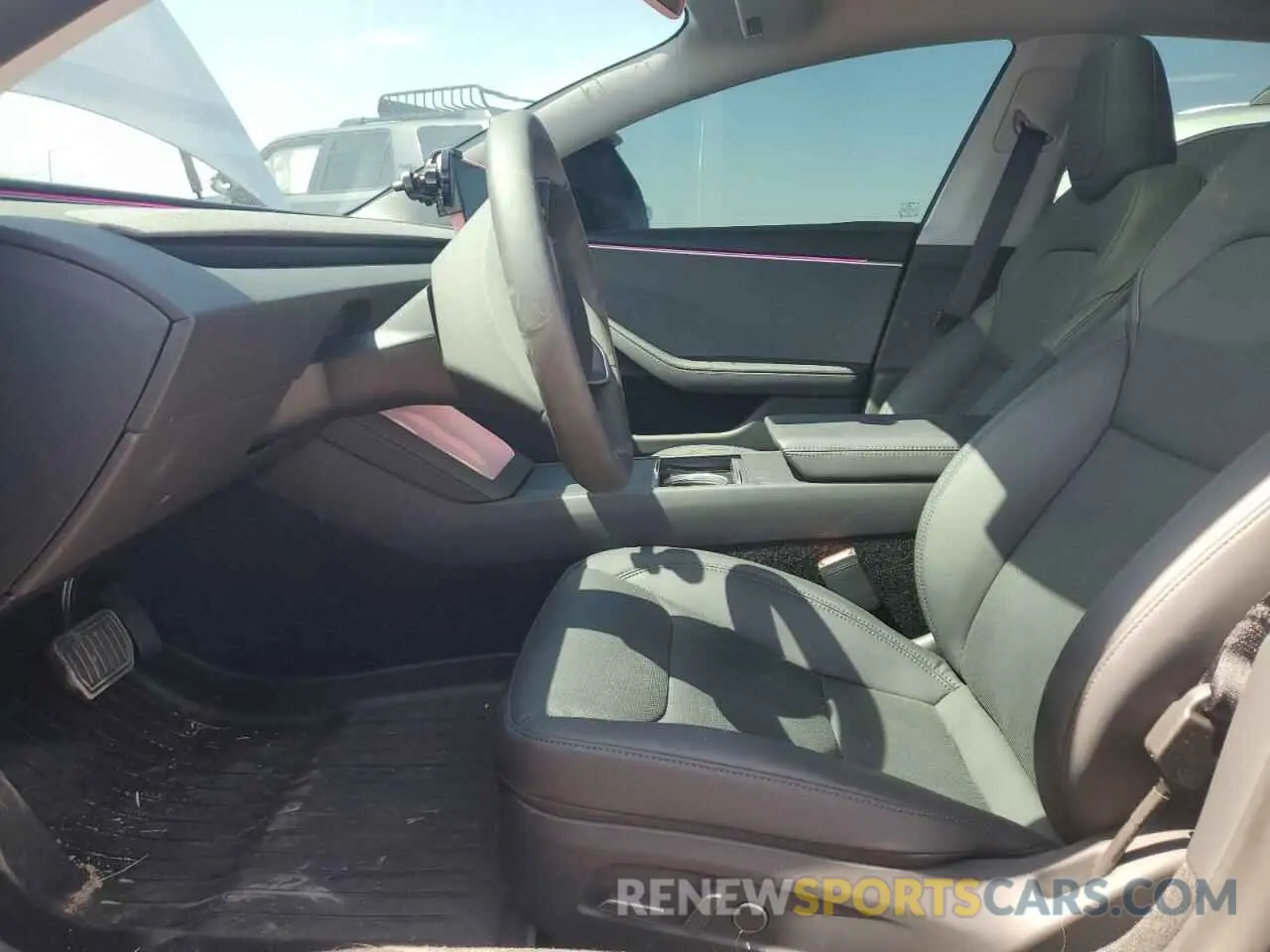 7 Photograph of a damaged car 5YJ3E1EAXSF941482 TESLA MODEL 3 2025