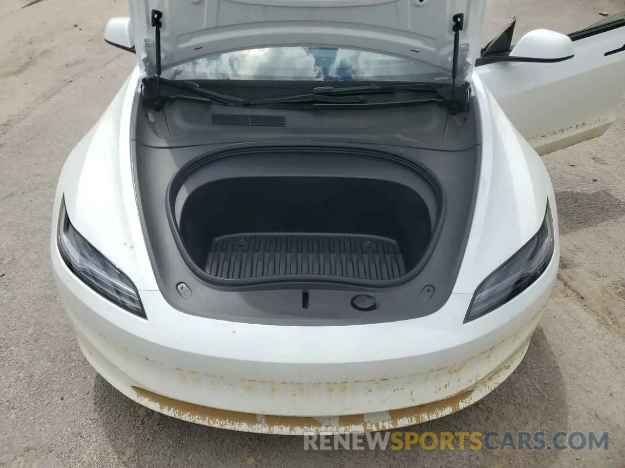 11 Photograph of a damaged car 5YJ3E1EAXSF971341 TESLA MODEL 3 2025