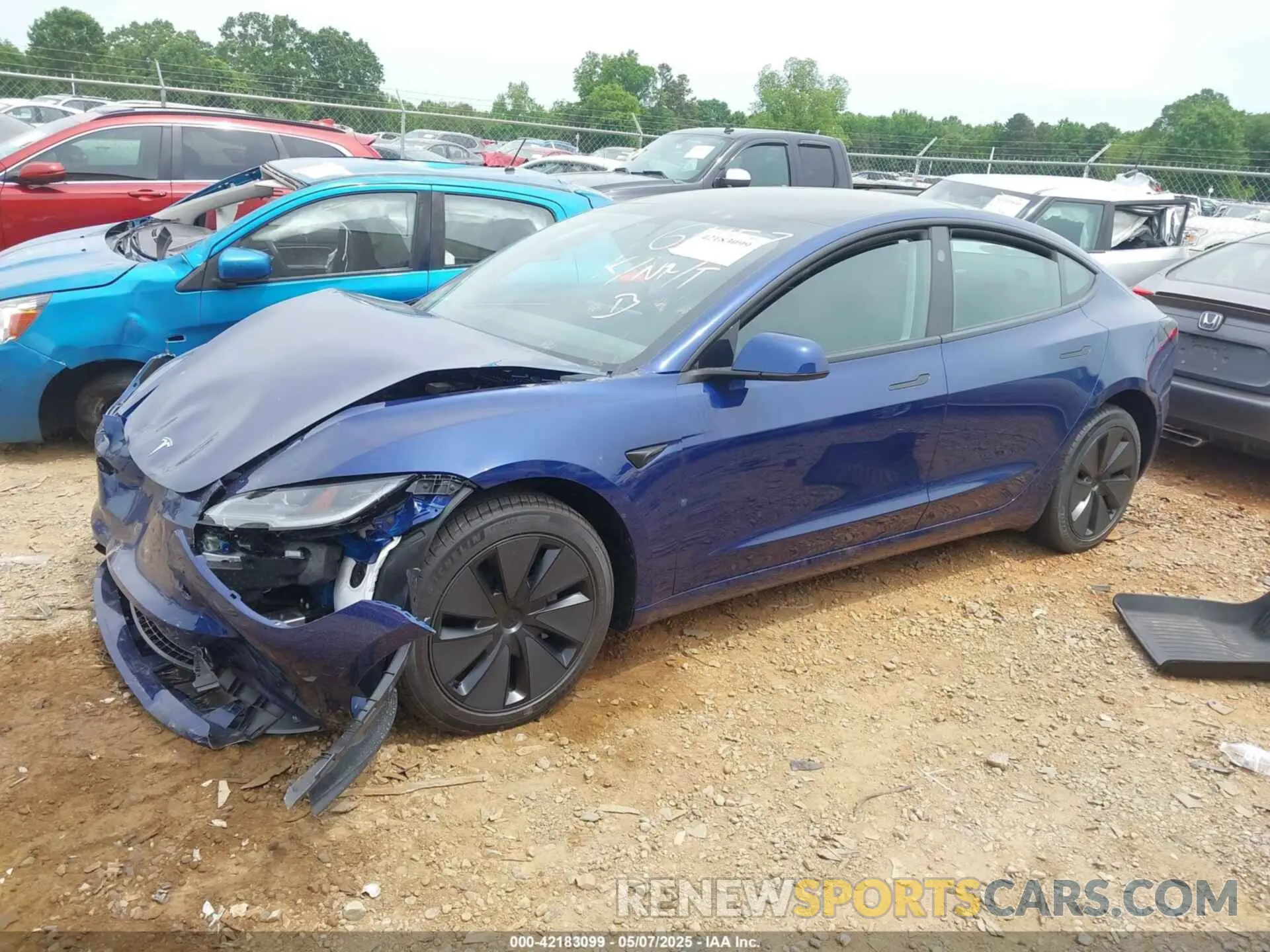 2 Photograph of a damaged car 5YJ3E1EAXSF976457 TESLA MODEL 3 2025