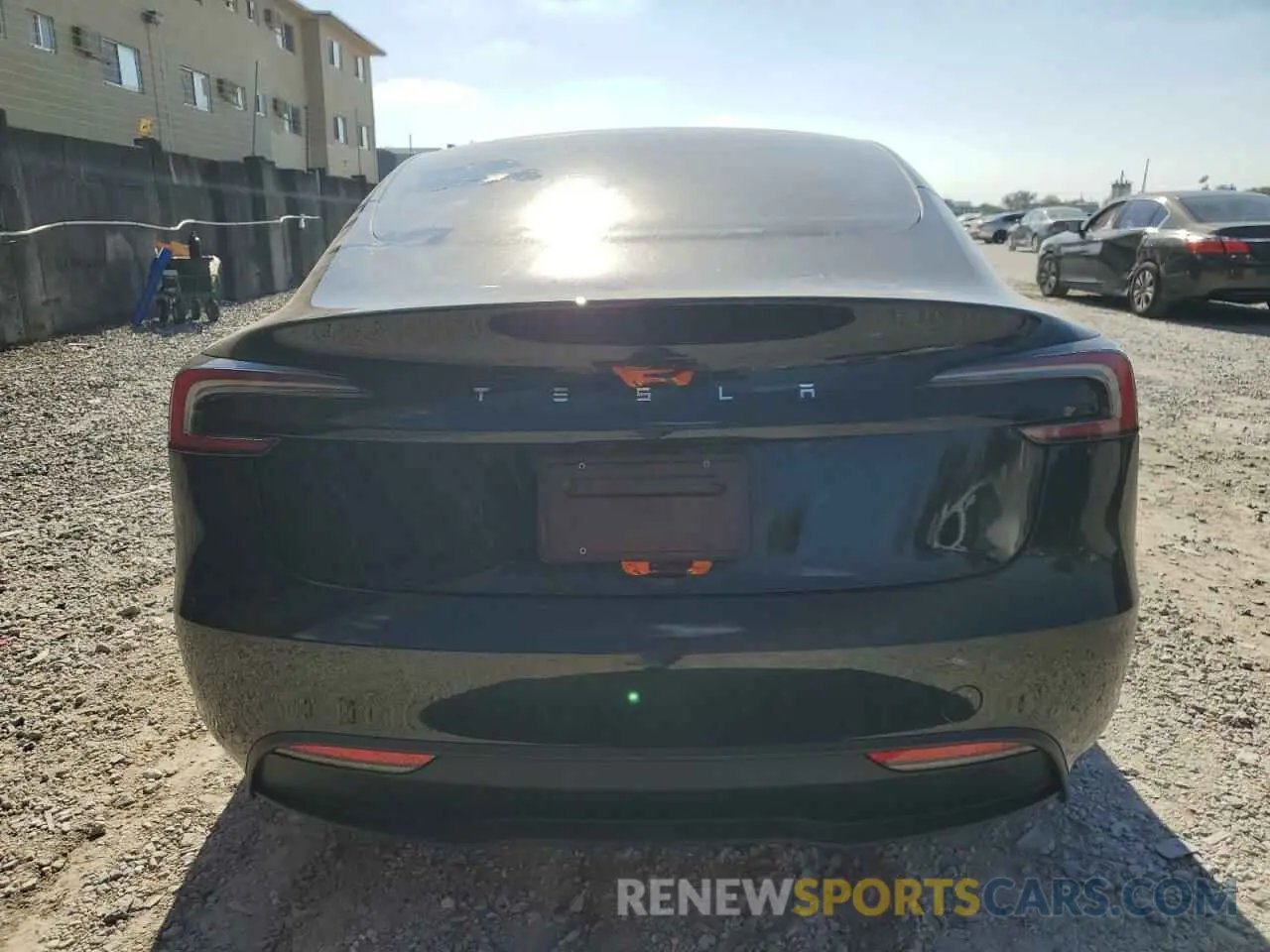 6 Photograph of a damaged car 5YJ3E1EAXSF978189 TESLA MODEL 3 2025