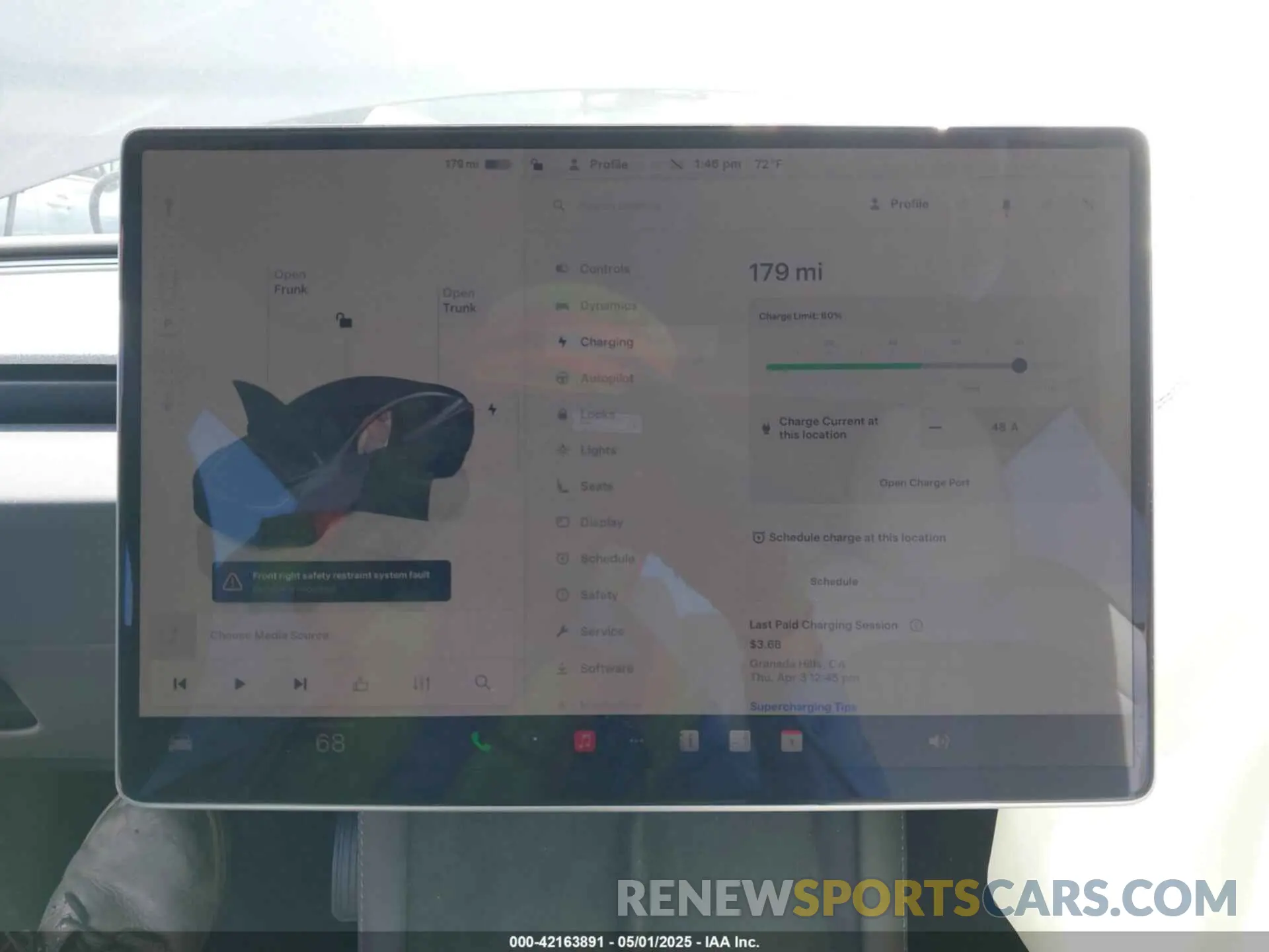 17 Photograph of a damaged car 5YJ3E1EAXSF983053 TESLA MODEL 3 2025