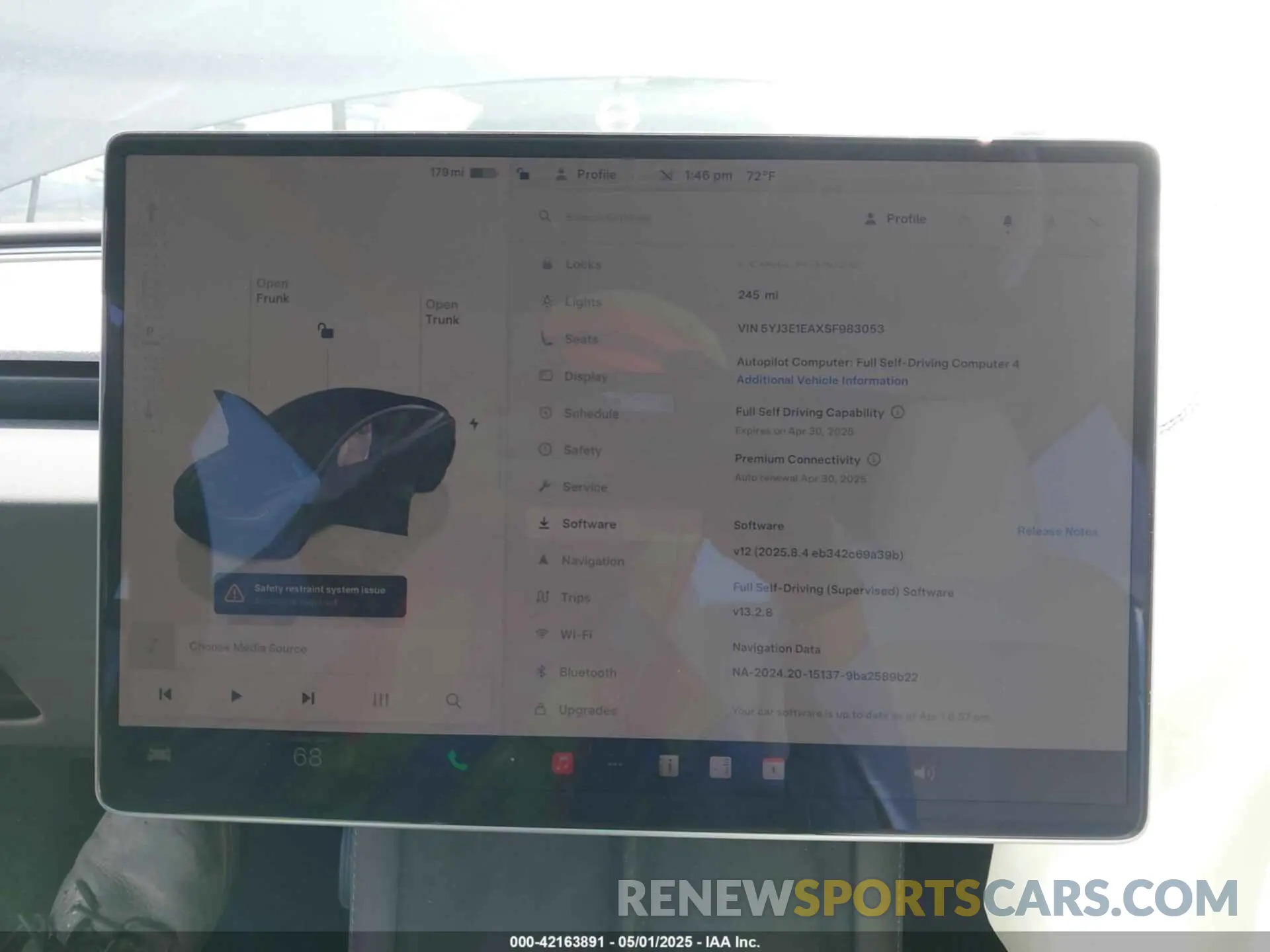 18 Photograph of a damaged car 5YJ3E1EAXSF983053 TESLA MODEL 3 2025
