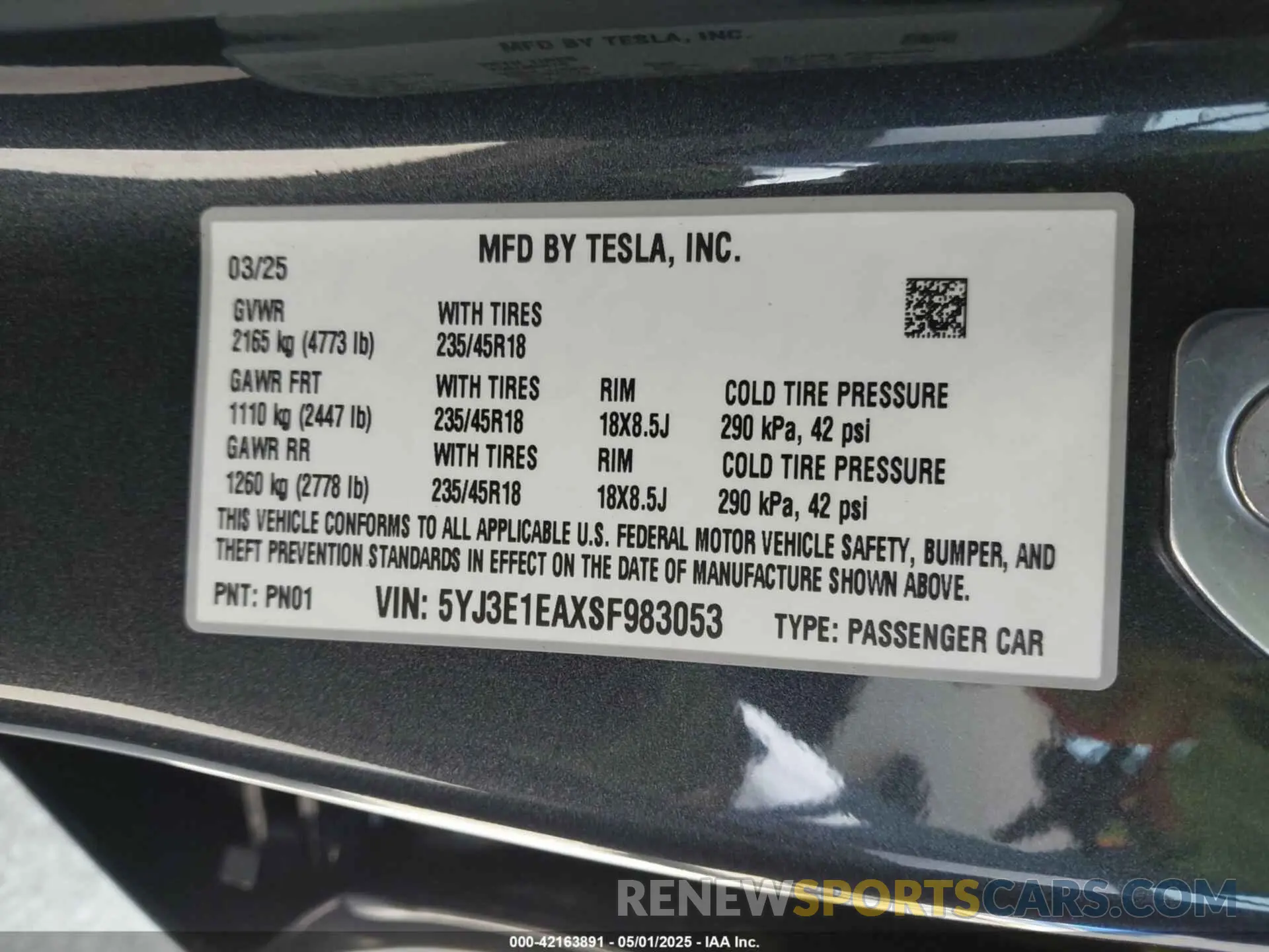 9 Photograph of a damaged car 5YJ3E1EAXSF983053 TESLA MODEL 3 2025