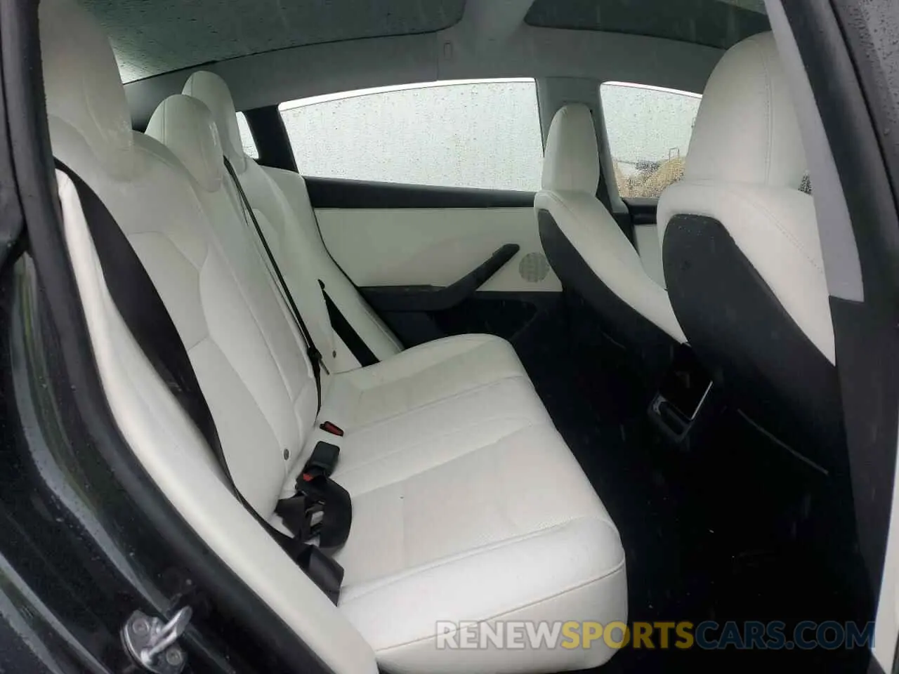 11 Photograph of a damaged car 5YJ3E1EB0SF876117 TESLA MODEL 3 2025