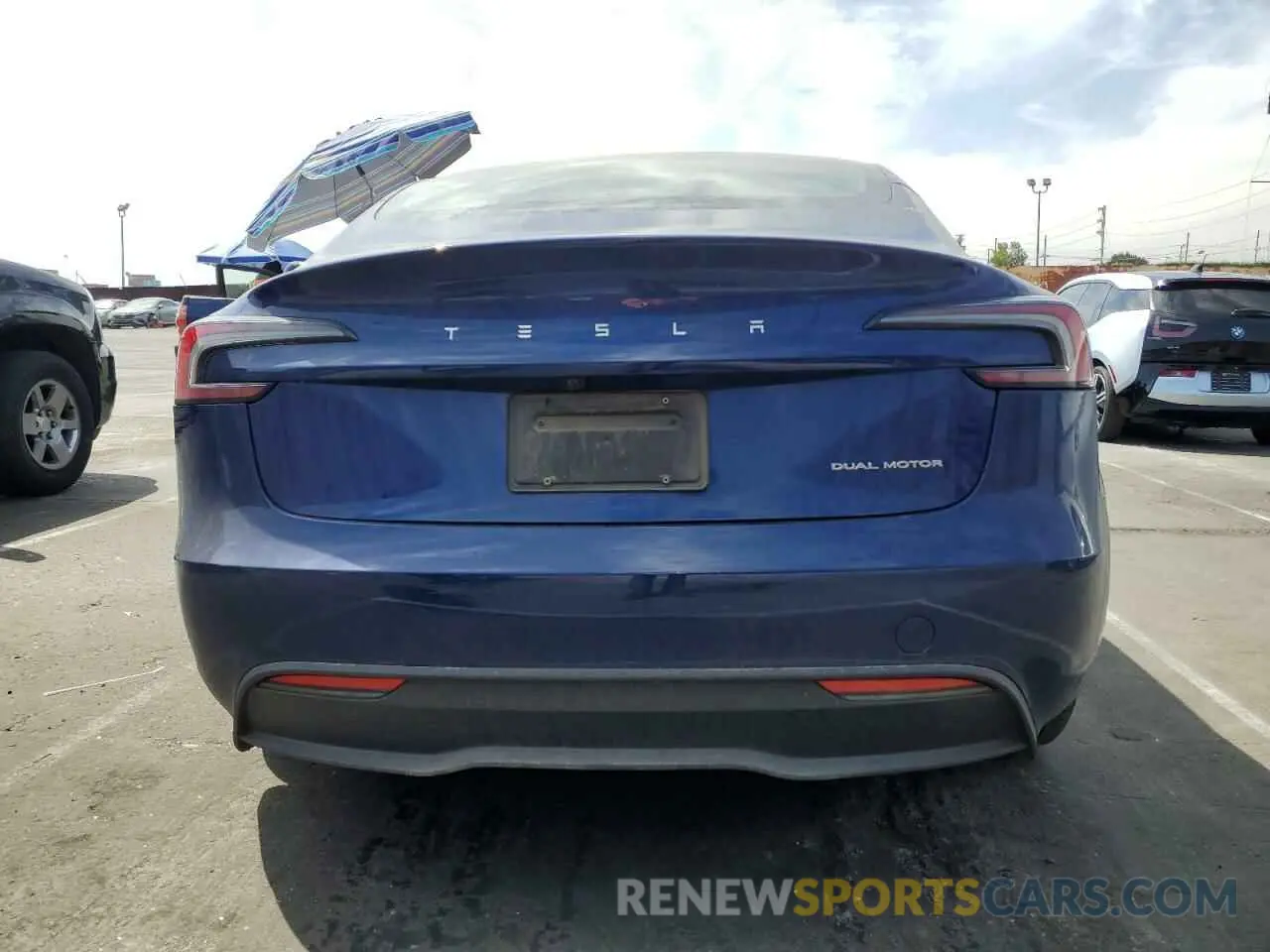 6 Photograph of a damaged car 5YJ3E1EB0SF885612 TESLA MODEL 3 2025