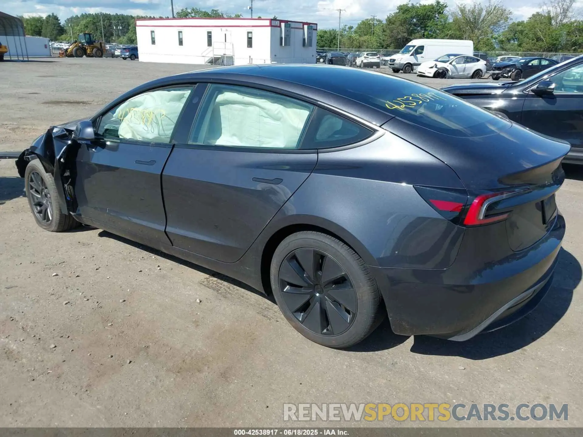 3 Photograph of a damaged car 5YJ3E1EB0SF892253 TESLA MODEL 3 2025