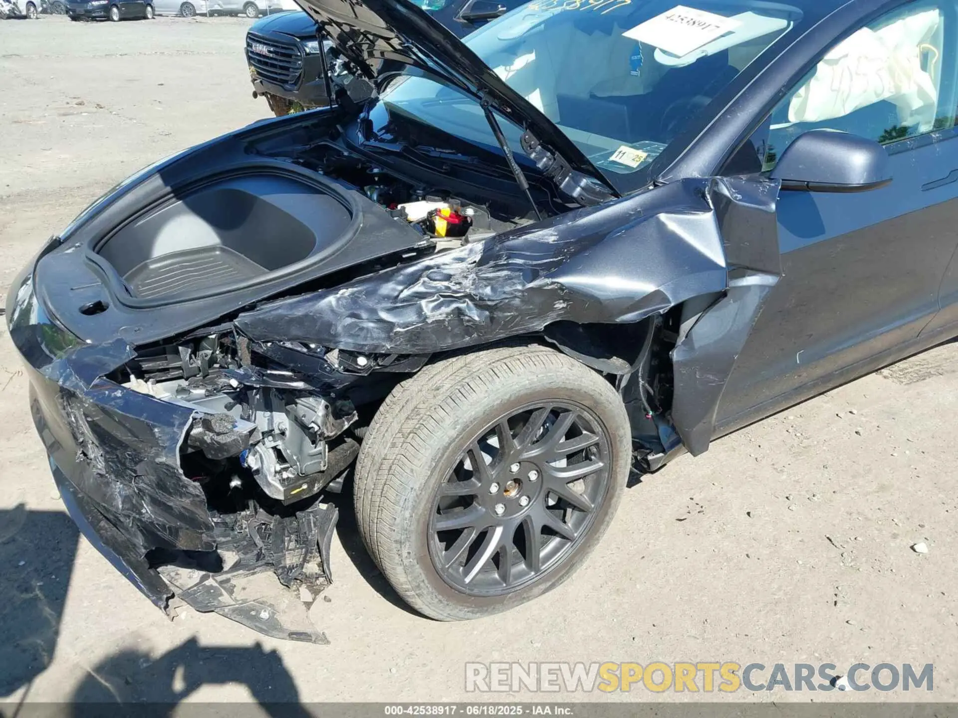 6 Photograph of a damaged car 5YJ3E1EB0SF892253 TESLA MODEL 3 2025