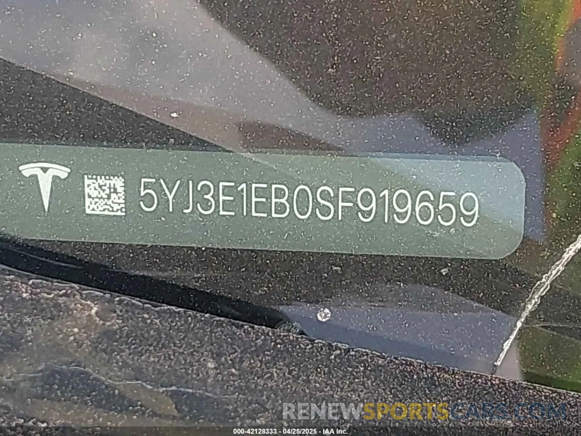 9 Photograph of a damaged car 5YJ3E1EB0SF919659 TESLA MODEL 3 2025