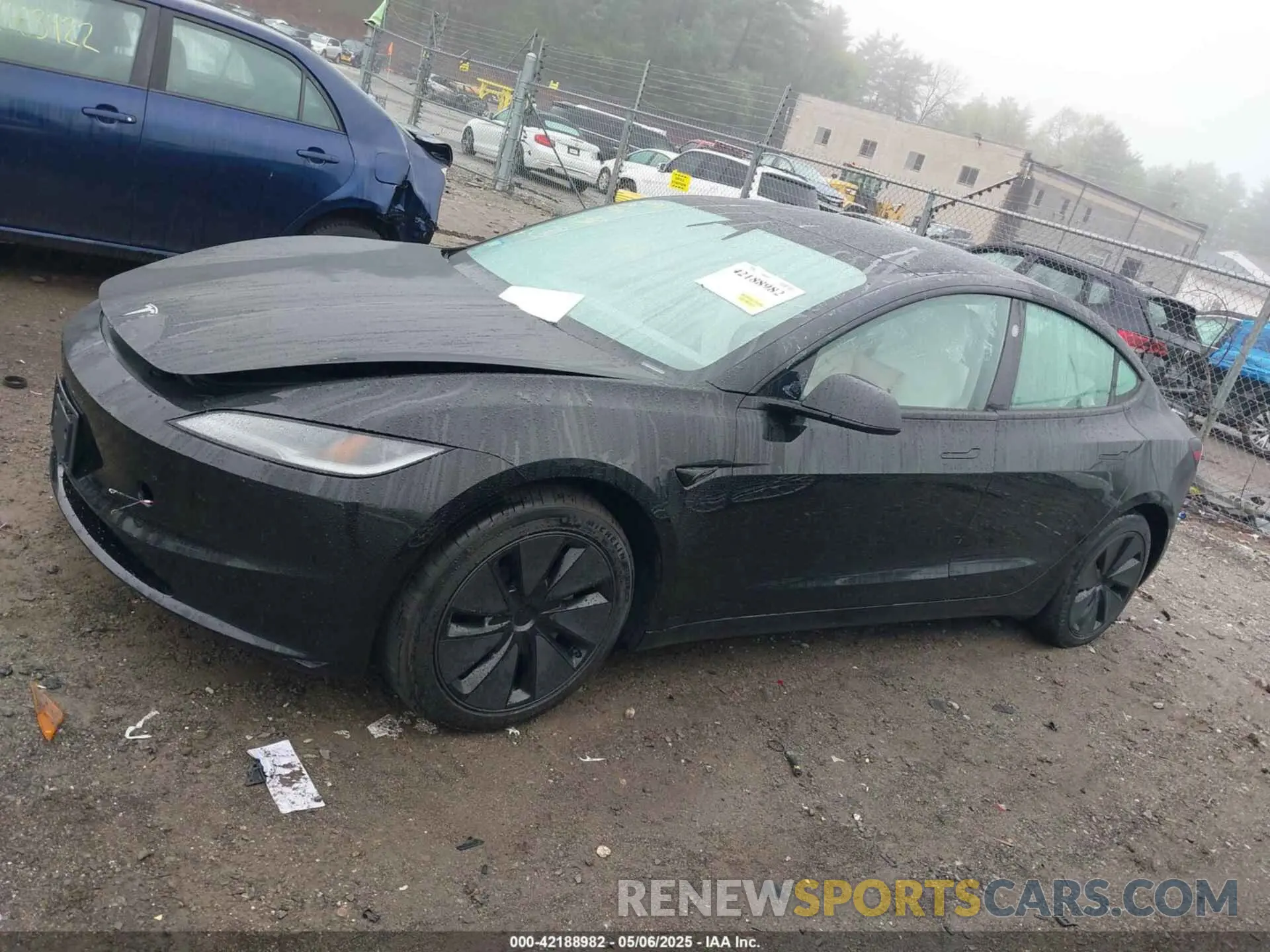 14 Photograph of a damaged car 5YJ3E1EB1SF919105 TESLA MODEL 3 2025