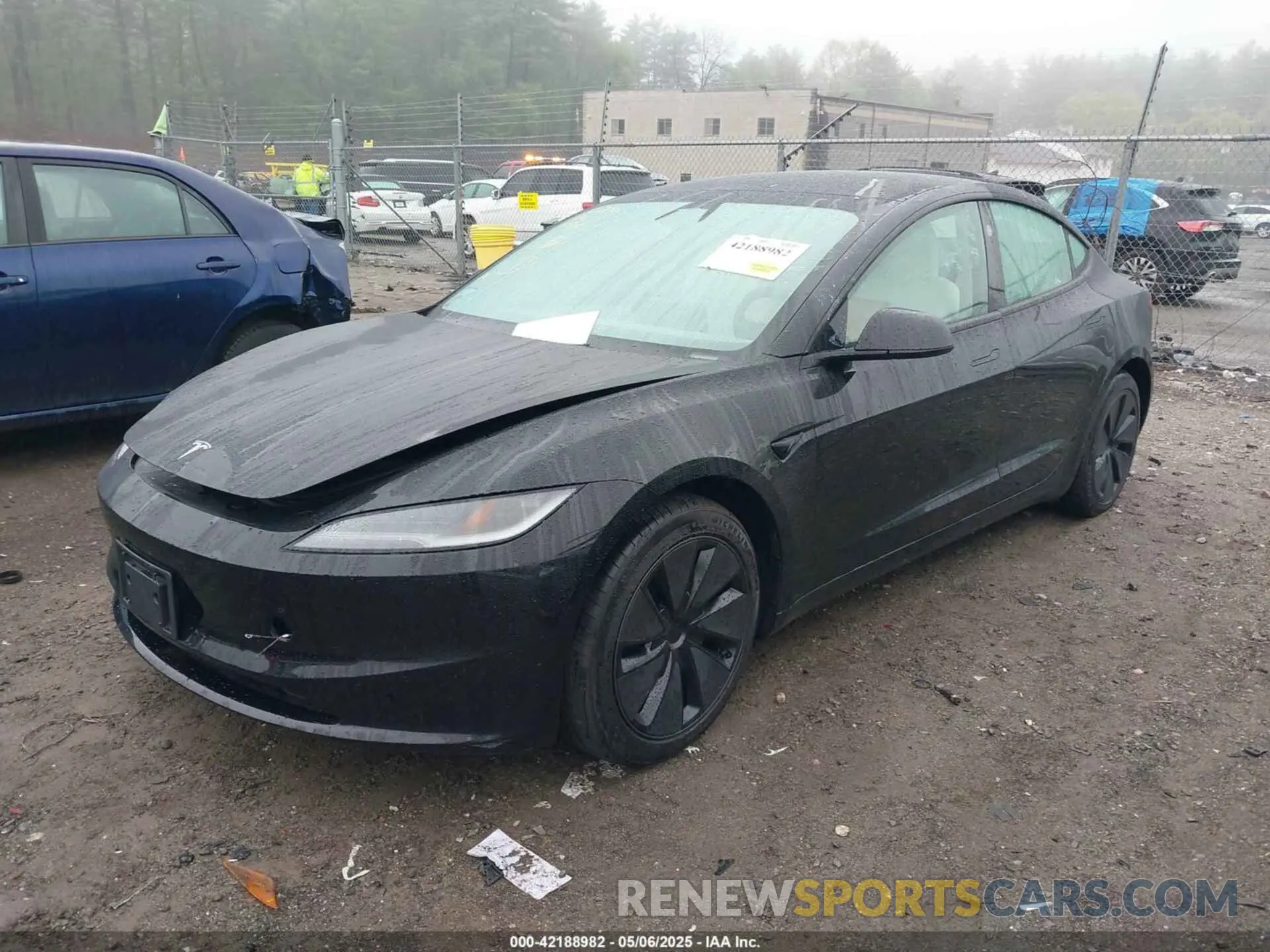 2 Photograph of a damaged car 5YJ3E1EB1SF919105 TESLA MODEL 3 2025