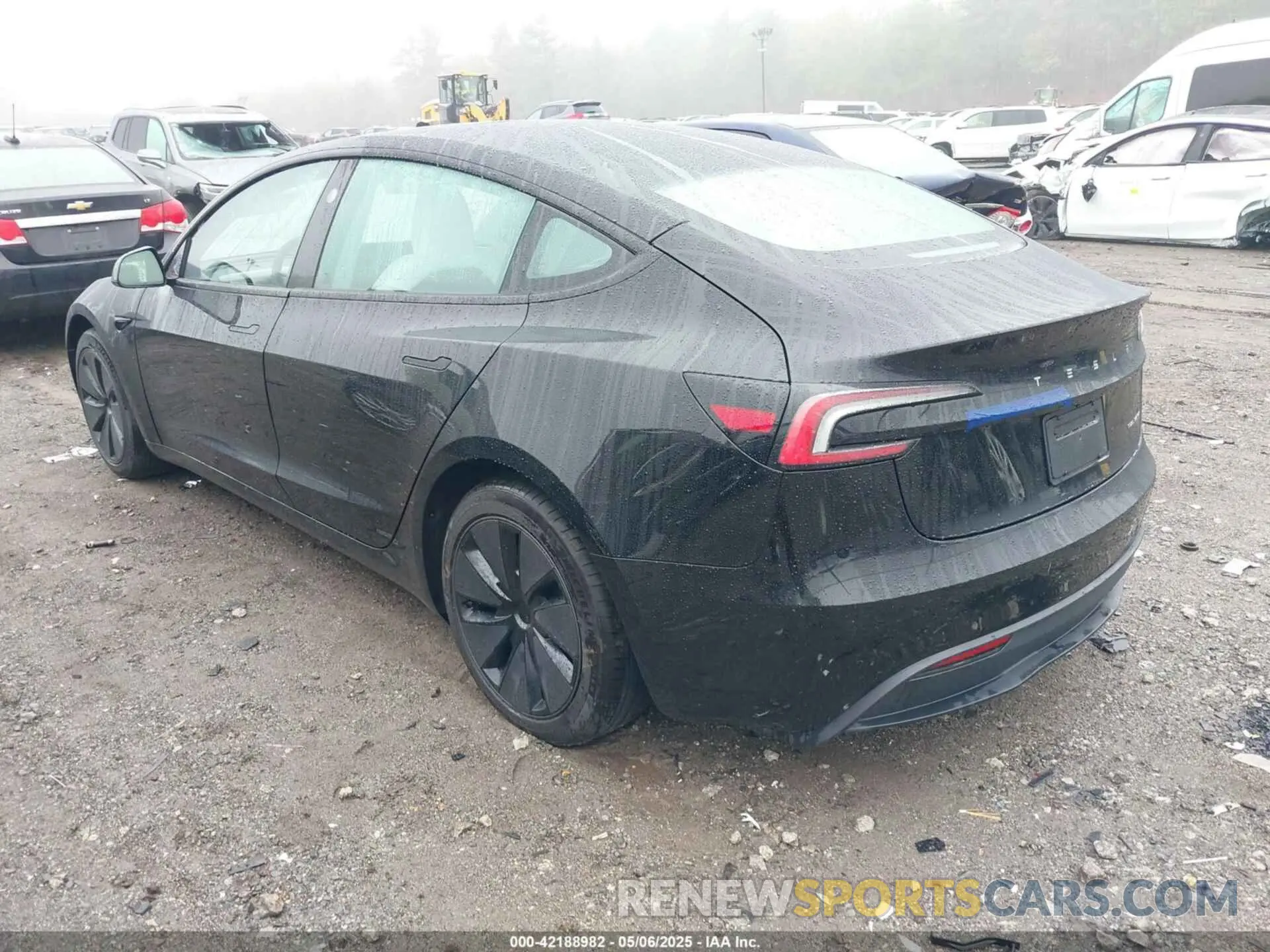 3 Photograph of a damaged car 5YJ3E1EB1SF919105 TESLA MODEL 3 2025