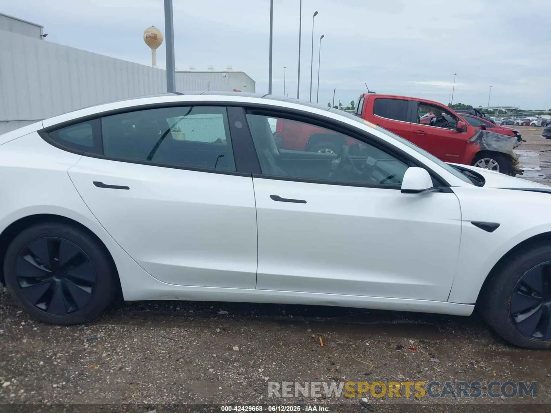 13 Photograph of a damaged car 5YJ3E1EB1SF932212 TESLA MODEL 3 2025