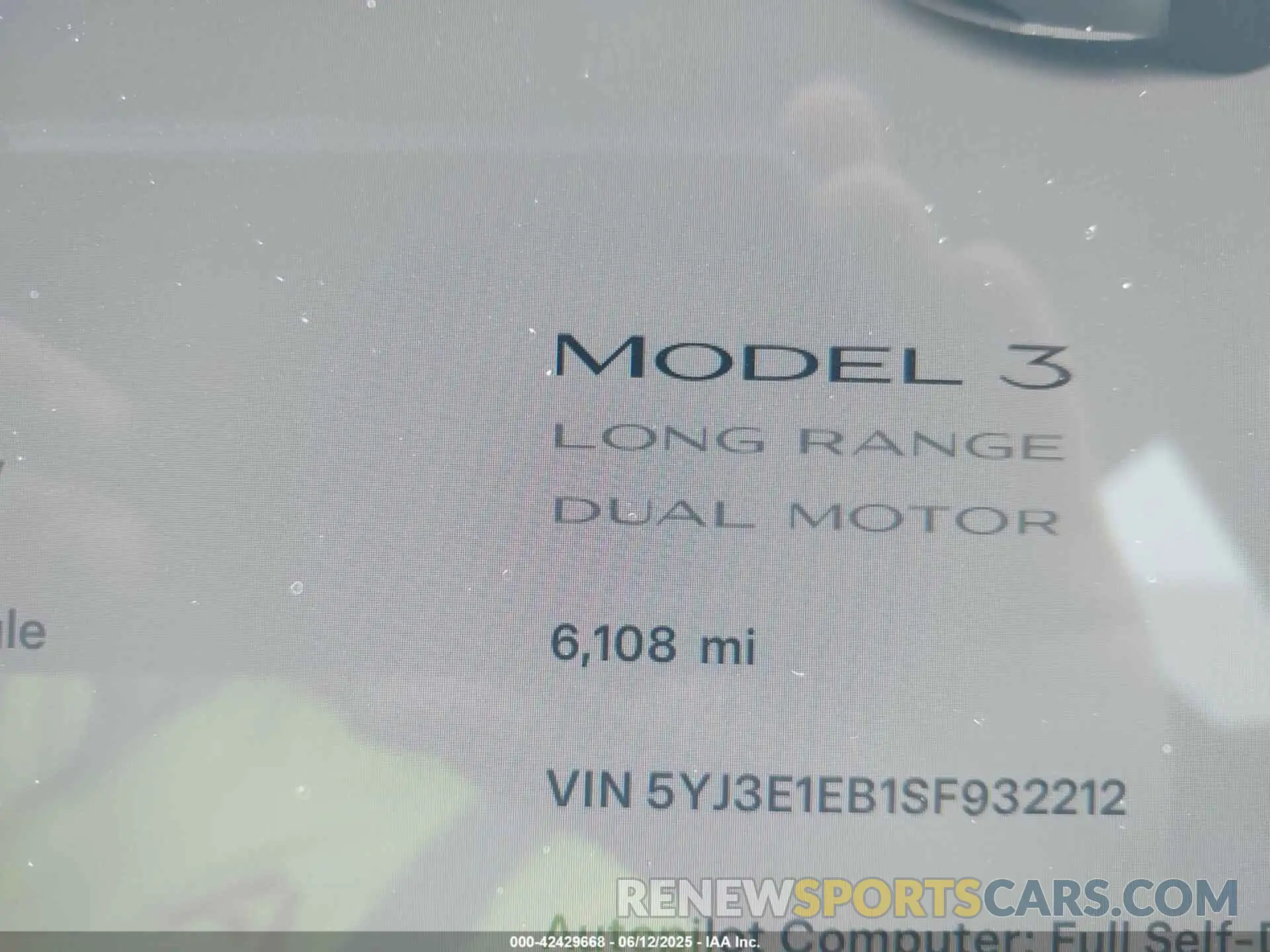 15 Photograph of a damaged car 5YJ3E1EB1SF932212 TESLA MODEL 3 2025