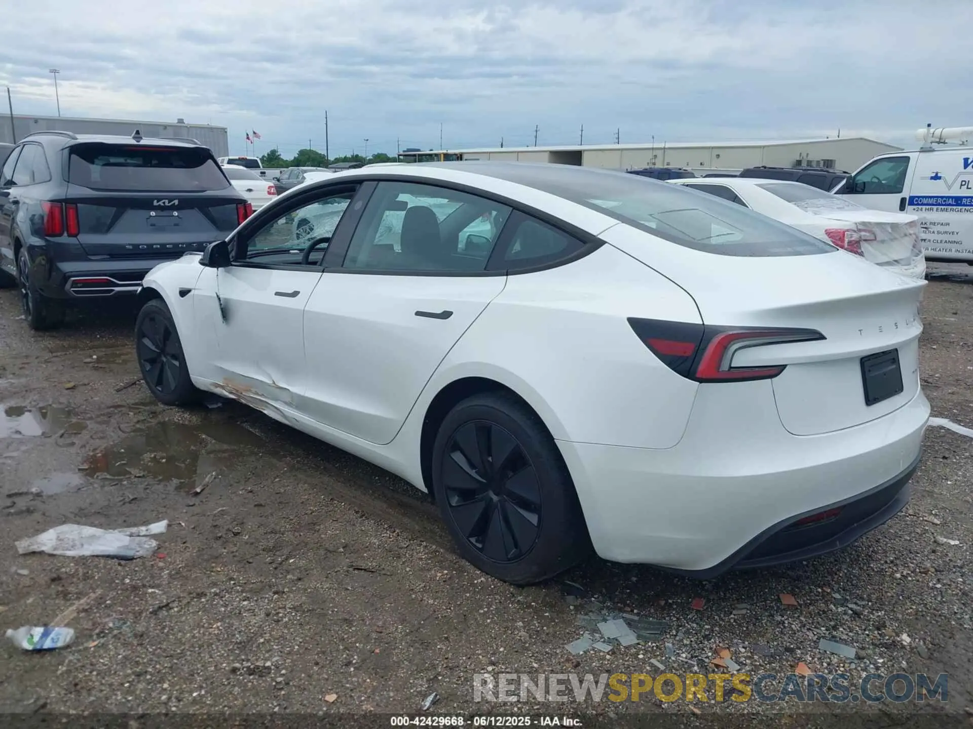 3 Photograph of a damaged car 5YJ3E1EB1SF932212 TESLA MODEL 3 2025
