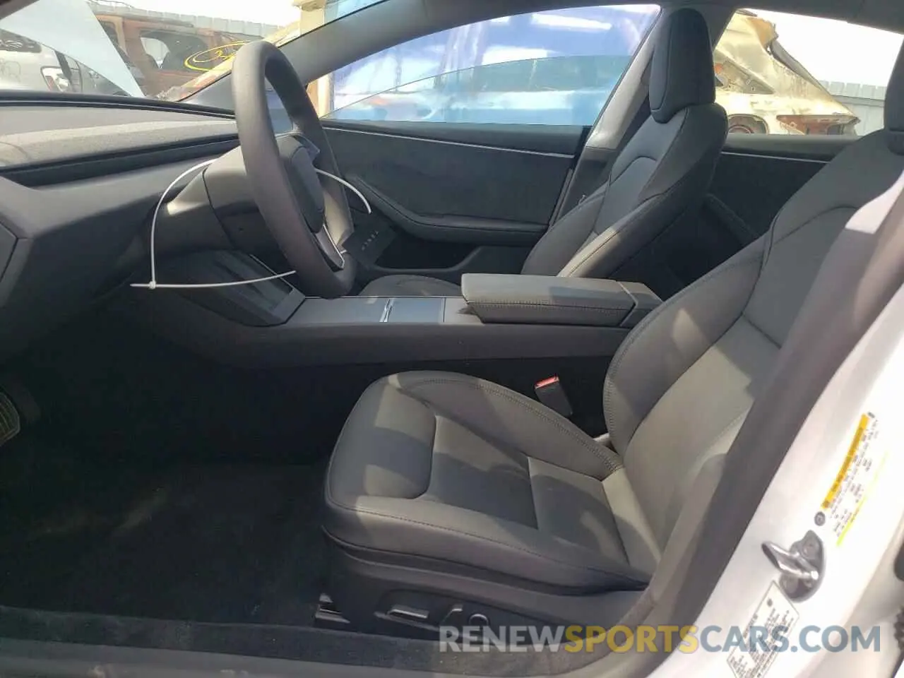 7 Photograph of a damaged car 5YJ3E1EB1SF962360 TESLA MODEL 3 2025