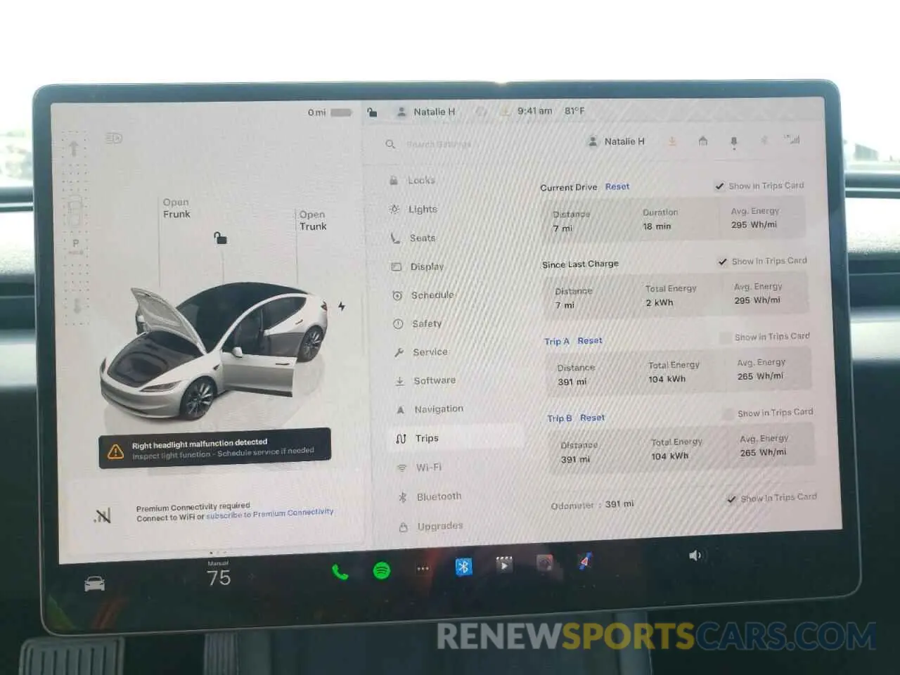 9 Photograph of a damaged car 5YJ3E1EB1SF962360 TESLA MODEL 3 2025