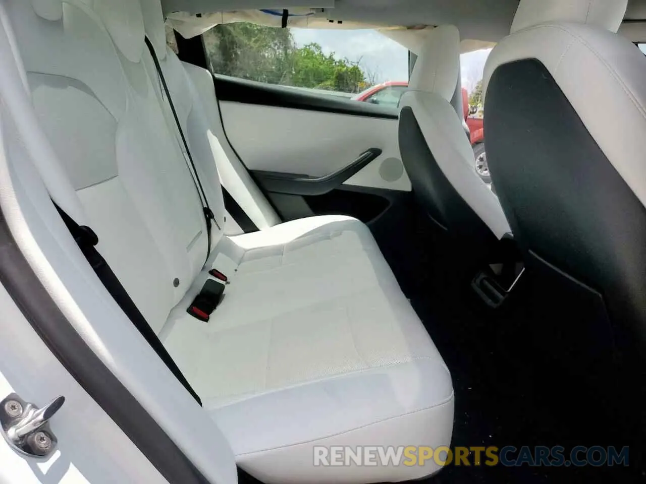 10 Photograph of a damaged car 5YJ3E1EB2SF882842 TESLA MODEL 3 2025