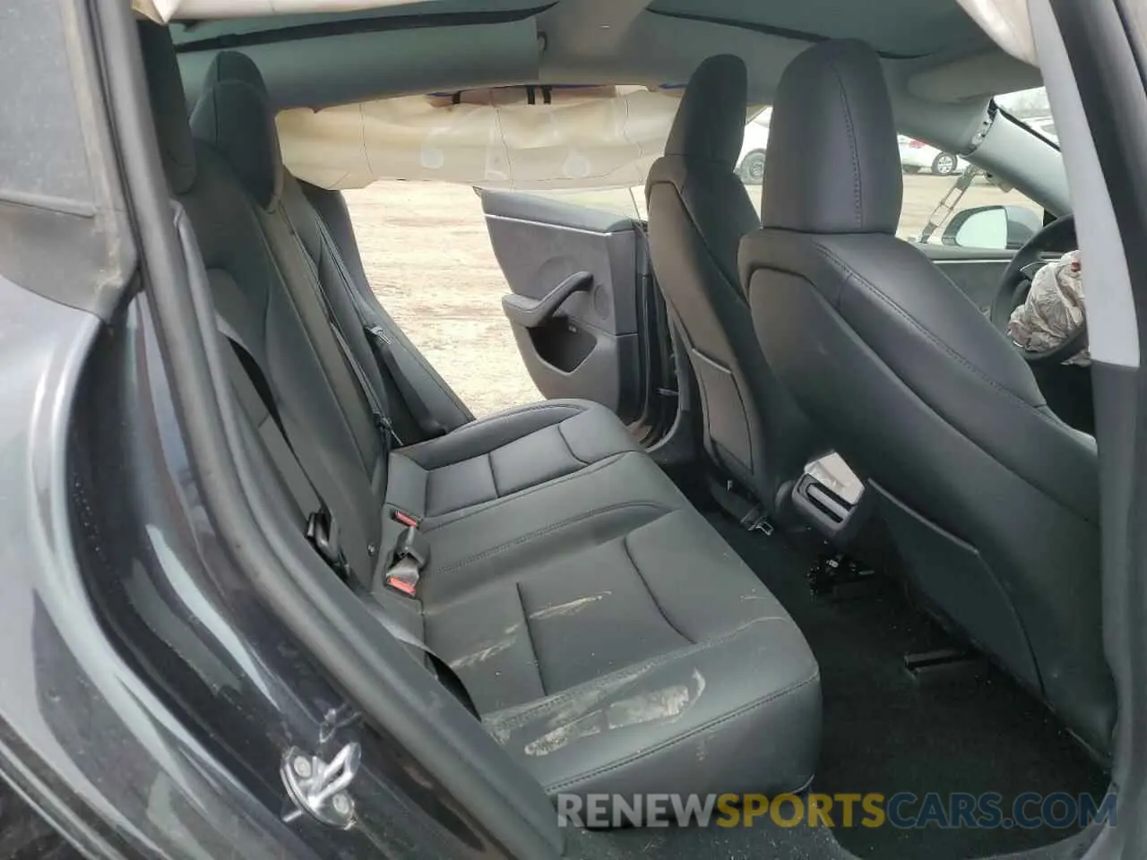 10 Photograph of a damaged car 5YJ3E1EB2SF884851 TESLA MODEL 3 2025
