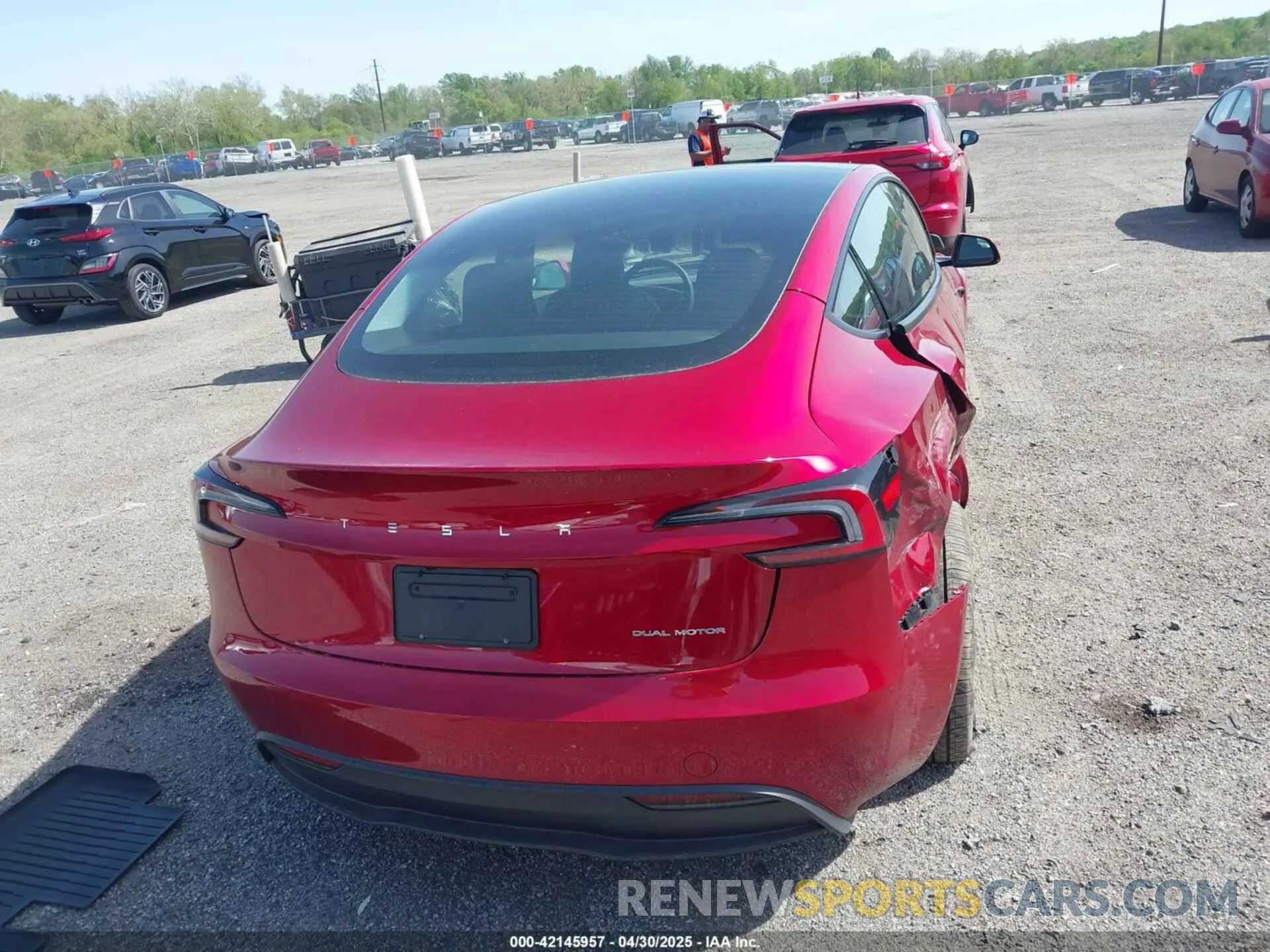 16 Photograph of a damaged car 5YJ3E1EB3SF893624 TESLA MODEL 3 2025