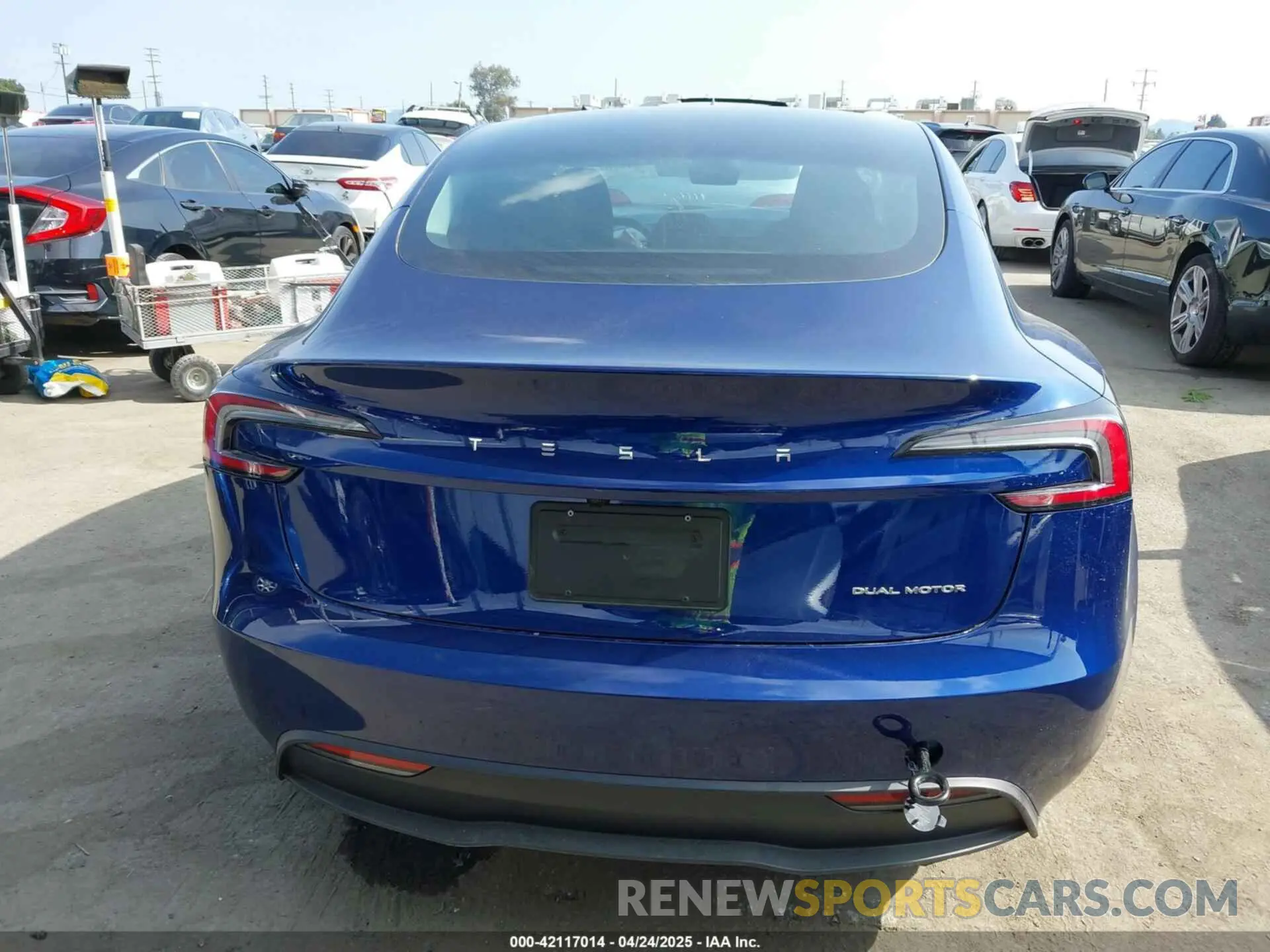 17 Photograph of a damaged car 5YJ3E1EB3SF907019 TESLA MODEL 3 2025