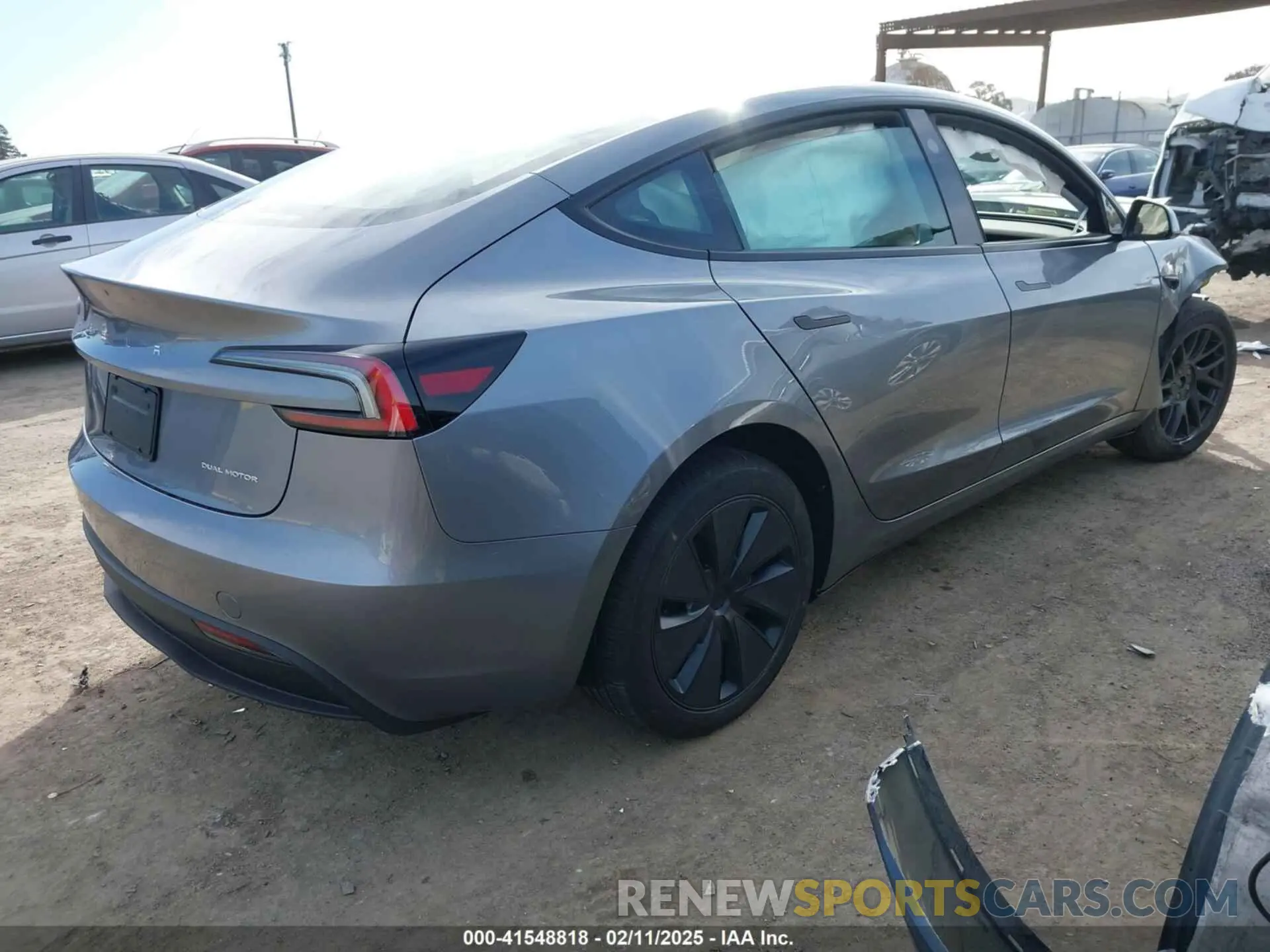 4 Photograph of a damaged car 5YJ3E1EB4SF873799 TESLA MODEL 3 2025