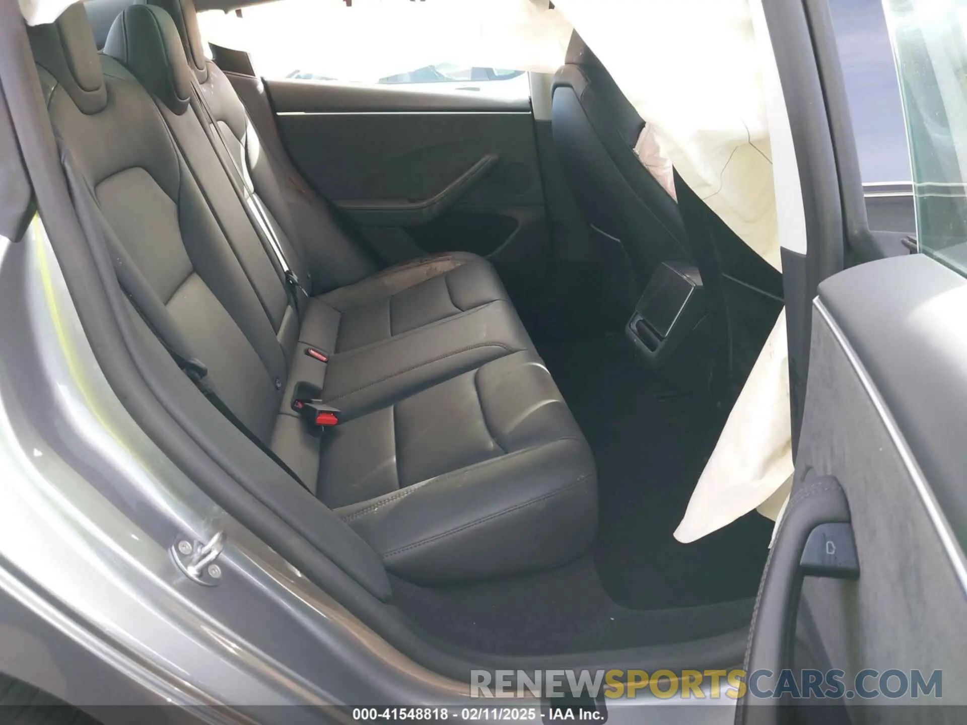 8 Photograph of a damaged car 5YJ3E1EB4SF873799 TESLA MODEL 3 2025