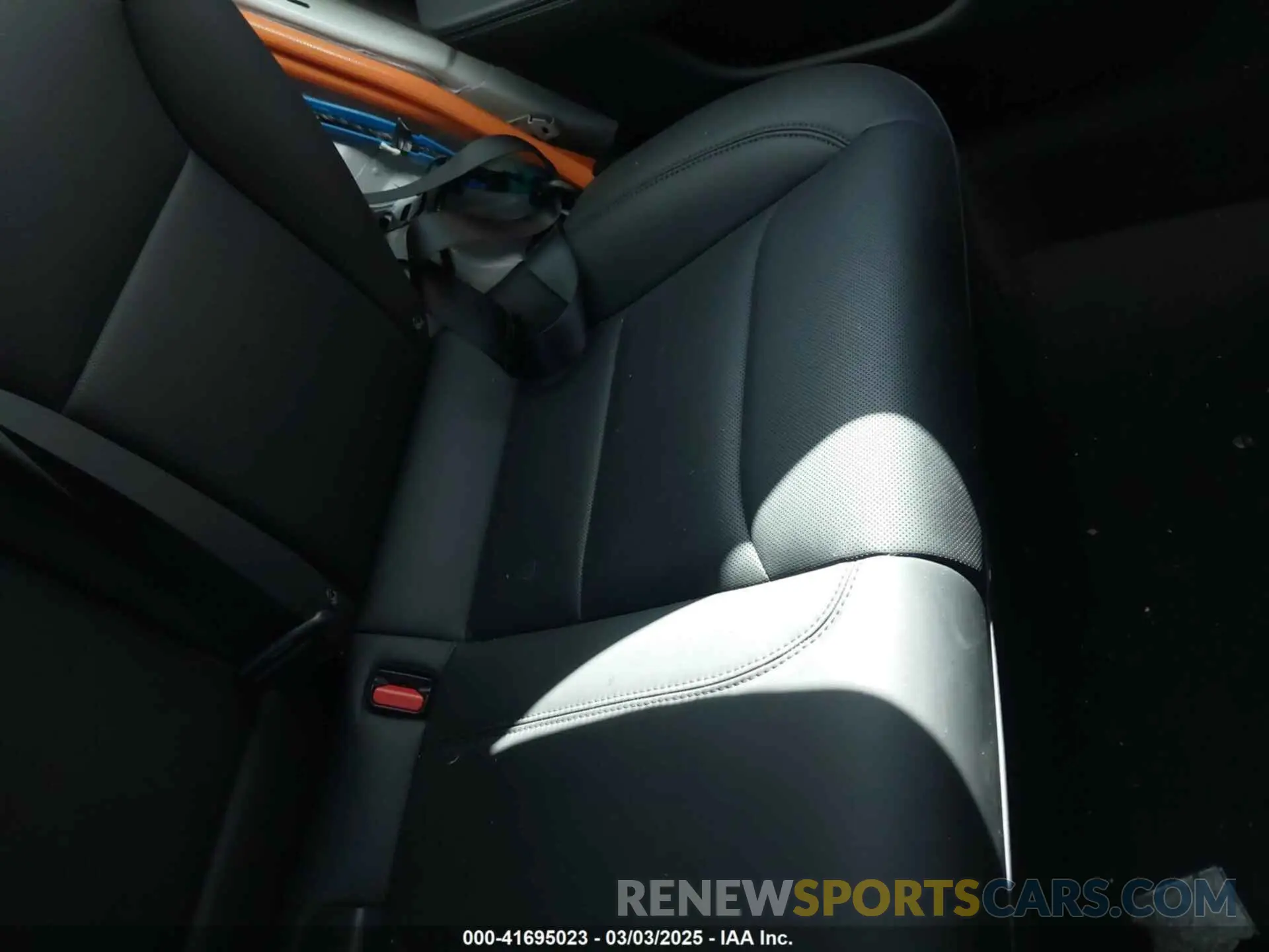 8 Photograph of a damaged car 5YJ3E1EB4SF914979 TESLA MODEL 3 2025