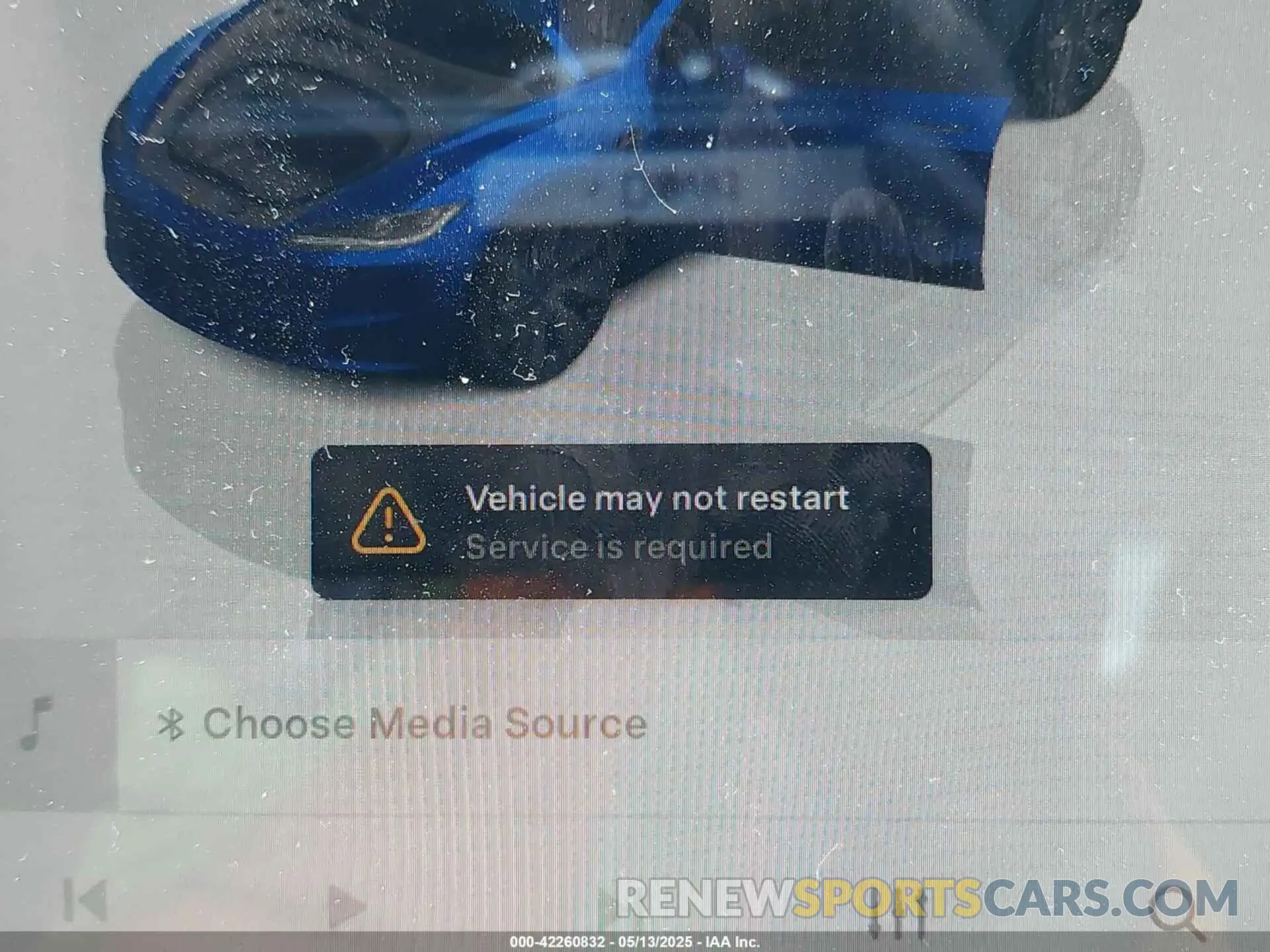 19 Photograph of a damaged car 5YJ3E1EB4SF928980 TESLA MODEL 3 2025