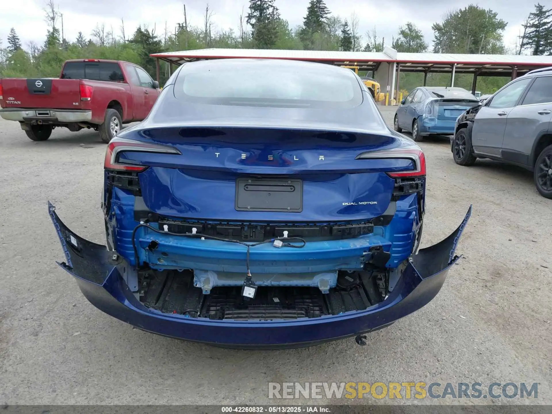 6 Photograph of a damaged car 5YJ3E1EB4SF928980 TESLA MODEL 3 2025