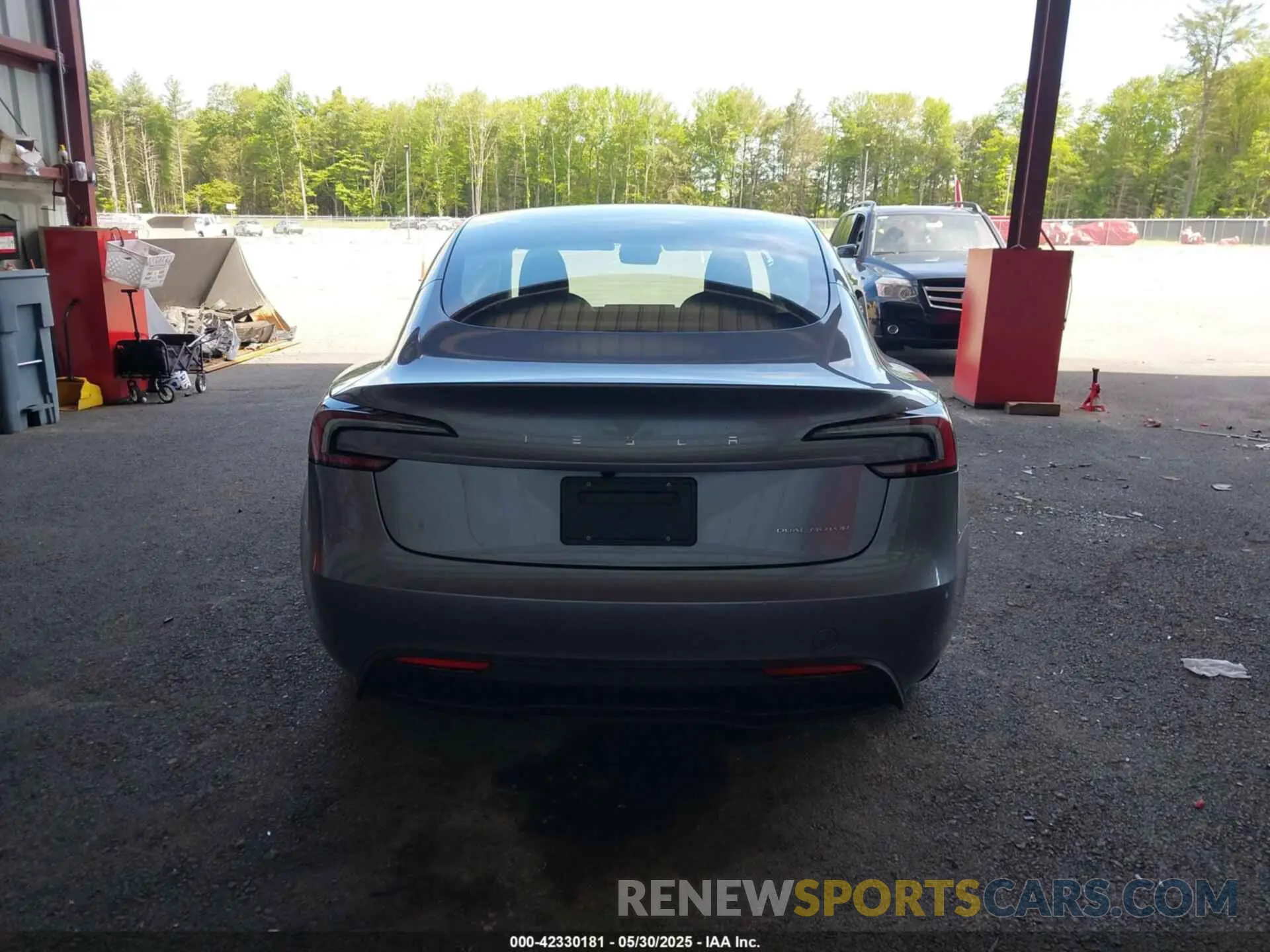 15 Photograph of a damaged car 5YJ3E1EB4SF943771 TESLA MODEL 3 2025