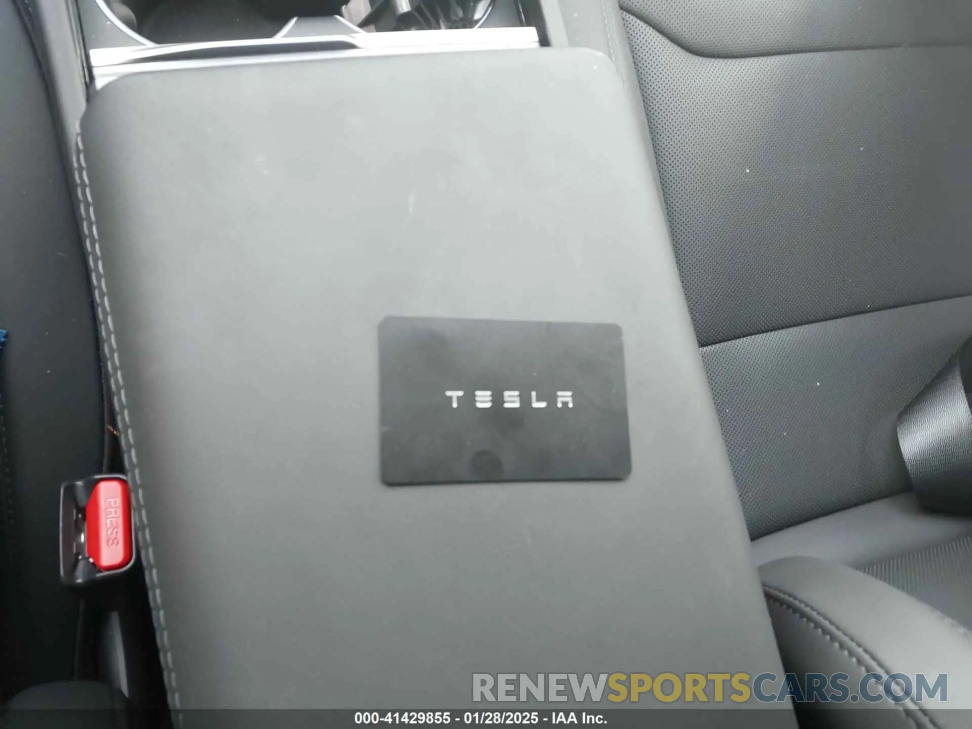 11 Photograph of a damaged car 5YJ3E1EB5SF880681 TESLA MODEL 3 2025