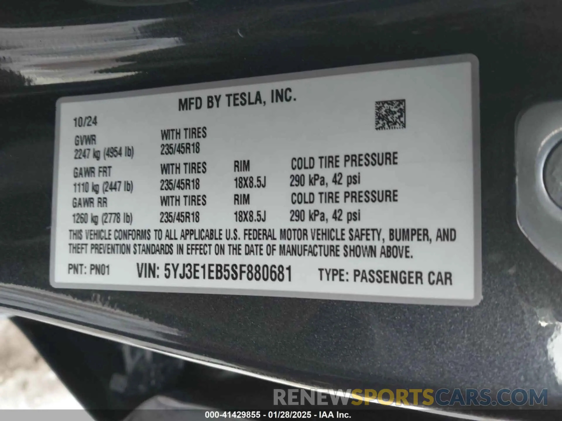 9 Photograph of a damaged car 5YJ3E1EB5SF880681 TESLA MODEL 3 2025