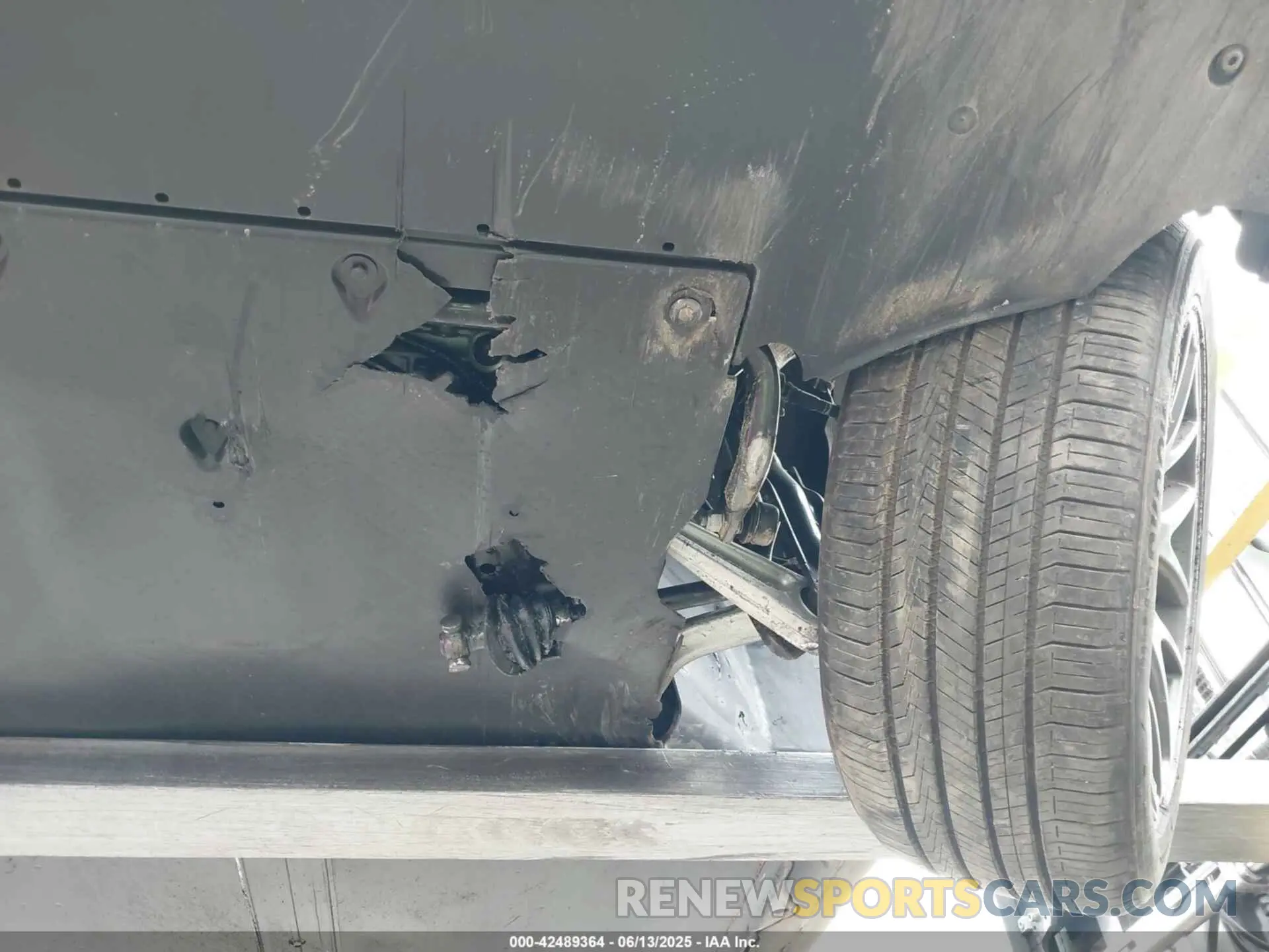 19 Photograph of a damaged car 5YJ3E1EB5SF881992 TESLA MODEL 3 2025