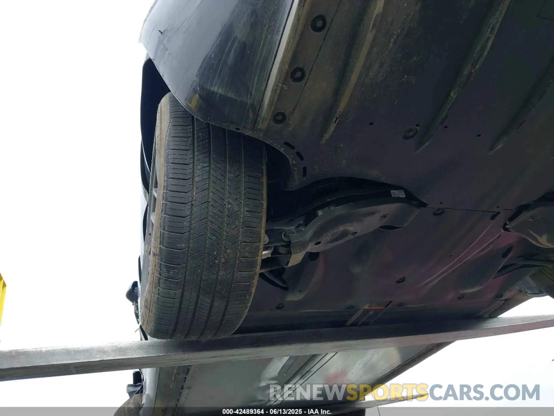 20 Photograph of a damaged car 5YJ3E1EB5SF881992 TESLA MODEL 3 2025
