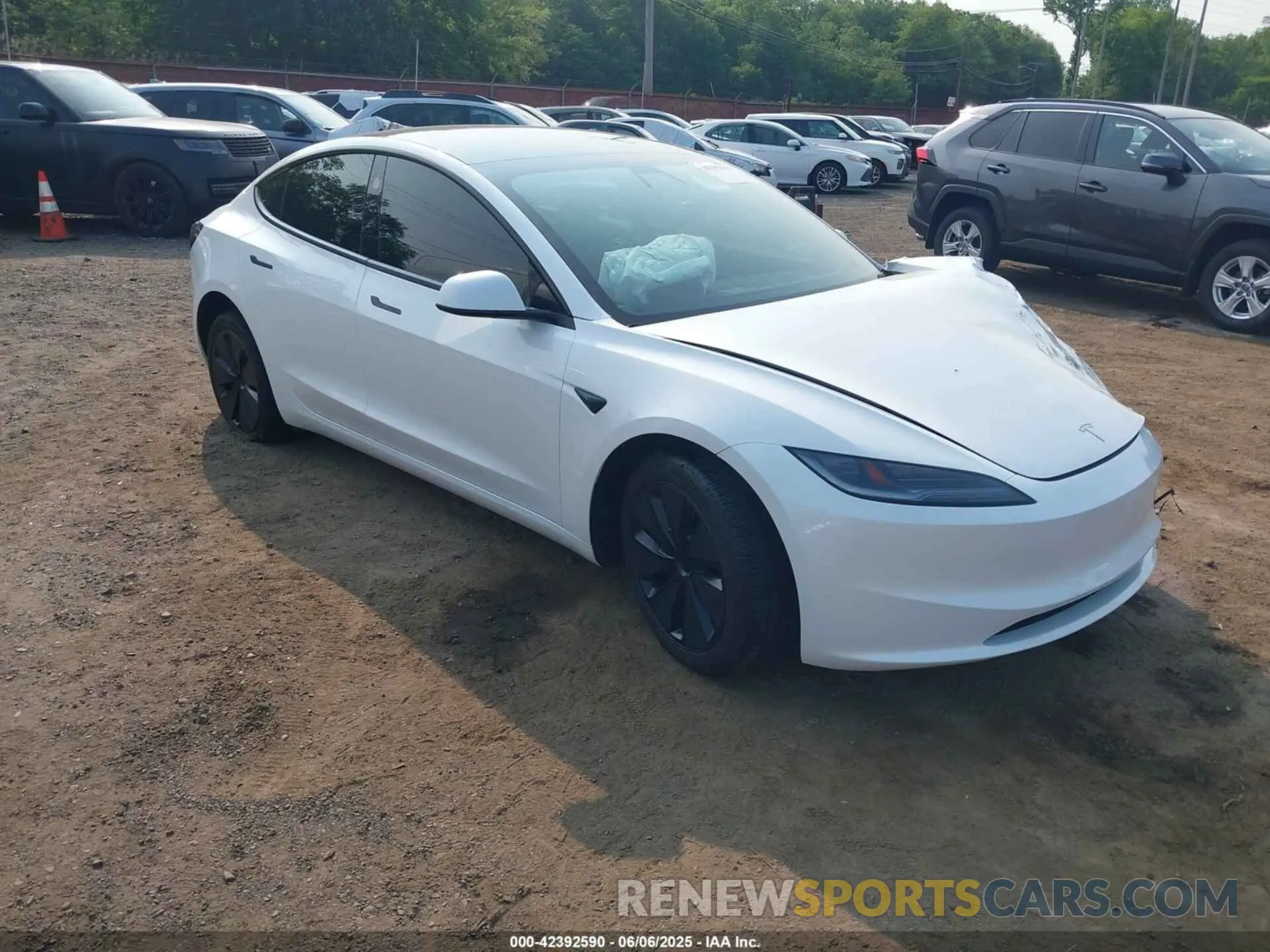 1 Photograph of a damaged car 5YJ3E1EB5SF894032 TESLA MODEL 3 2025
