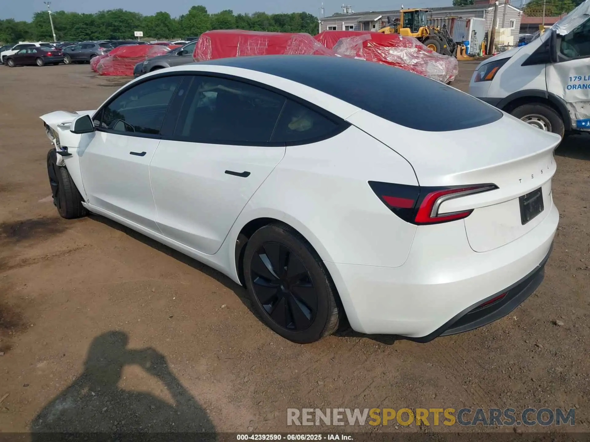 3 Photograph of a damaged car 5YJ3E1EB5SF894032 TESLA MODEL 3 2025