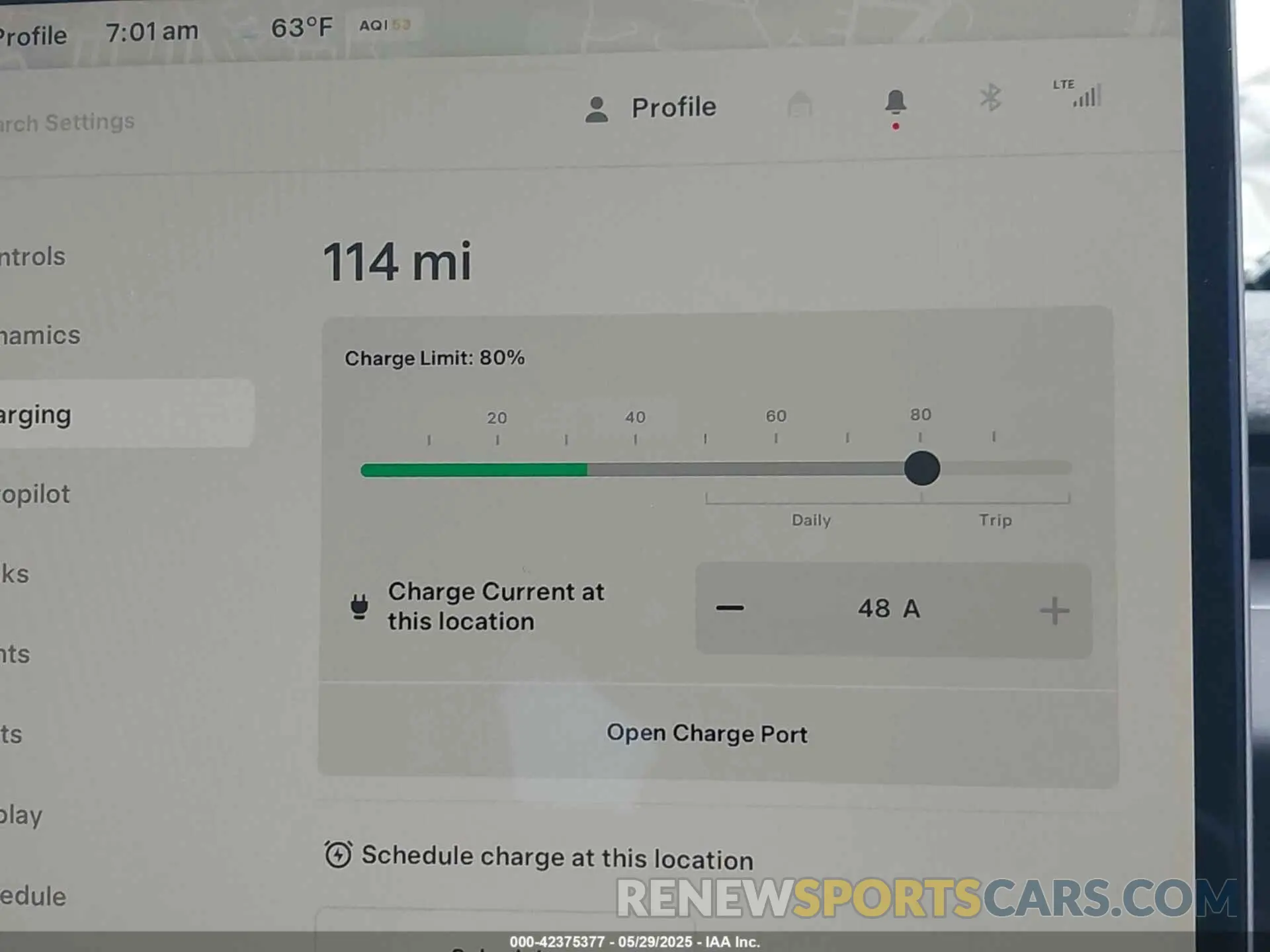17 Photograph of a damaged car 5YJ3E1EB5SF939258 TESLA MODEL 3 2025